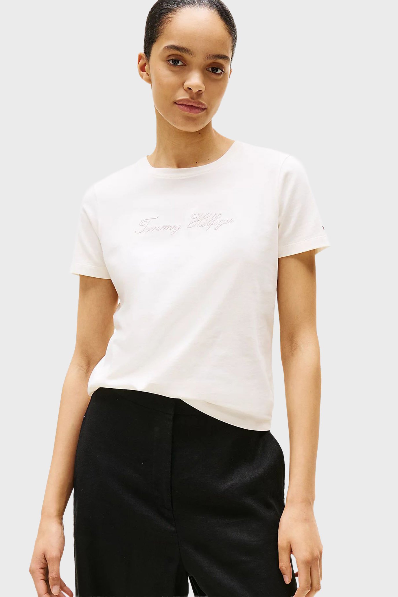Женская белая футболка LUREX SCRIPT Белый M Tommy Hilfiger WW0WW47210 Женская белая футболка LUREX SCRIPT Белый M Tommy Hilfiger WW0WW47210