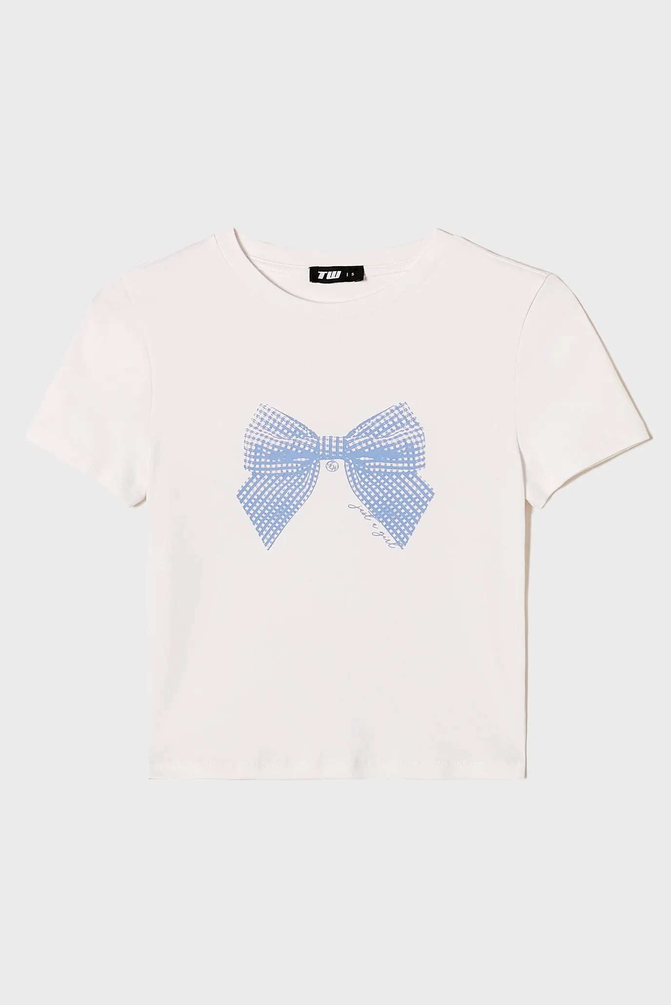 Женская белая футболка 4