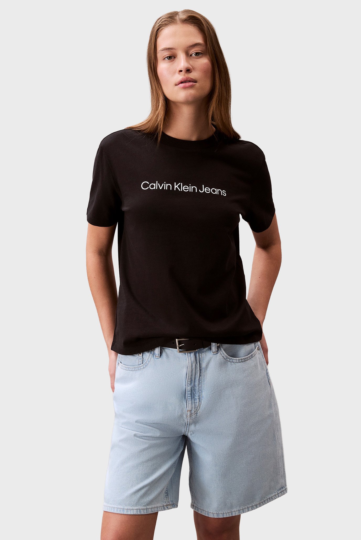 Женская черная футболка A- INST. LOGO CLASSIC Черный XS Calvin Klein Jeans LV047C912G Женская черная футболка A- INST. LOGO CLASSIC Черный XS Calvin Klein Jeans LV047C912G