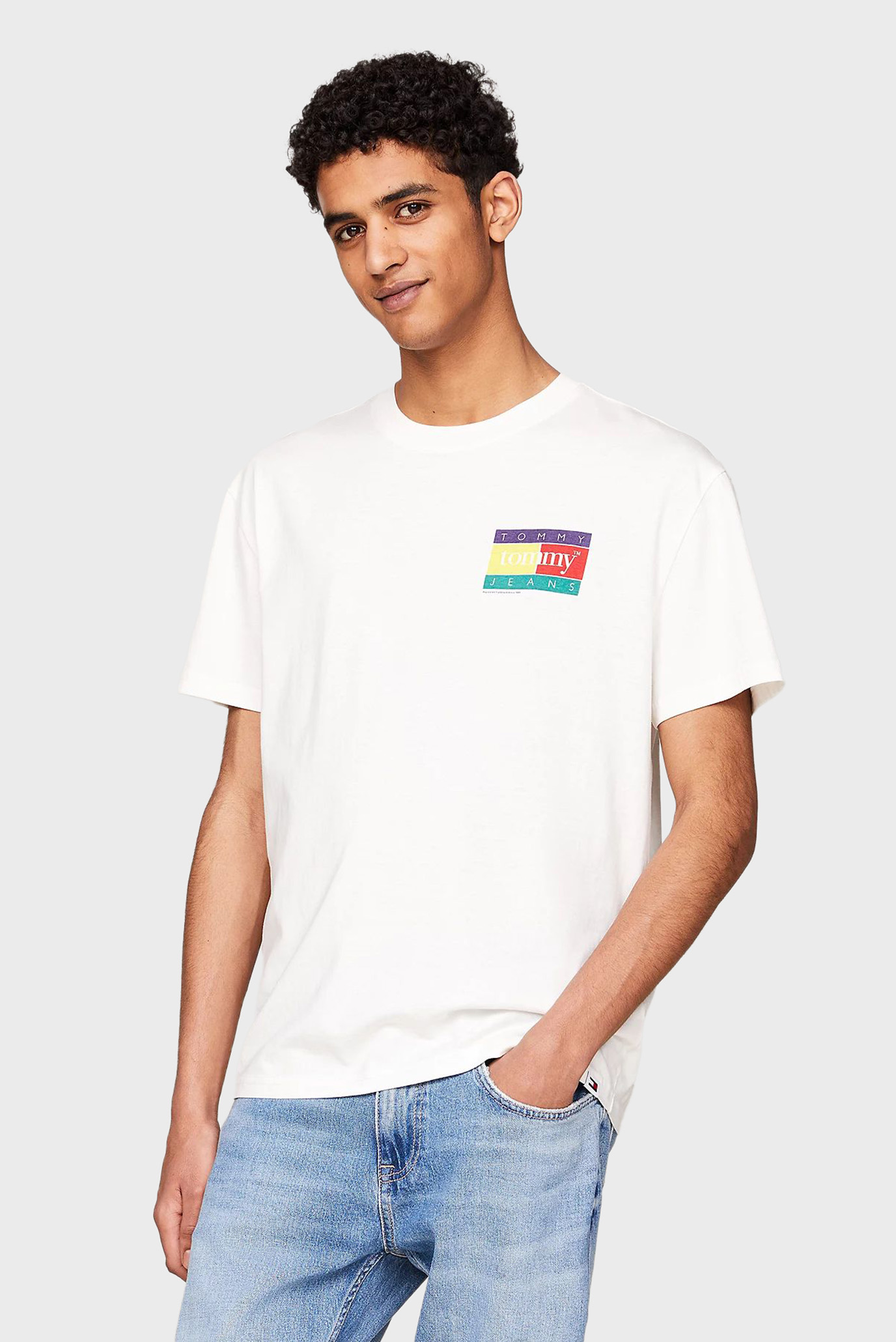 Мужская белая футболка TJM REG POP COLOR FLAG TEE EXT 1