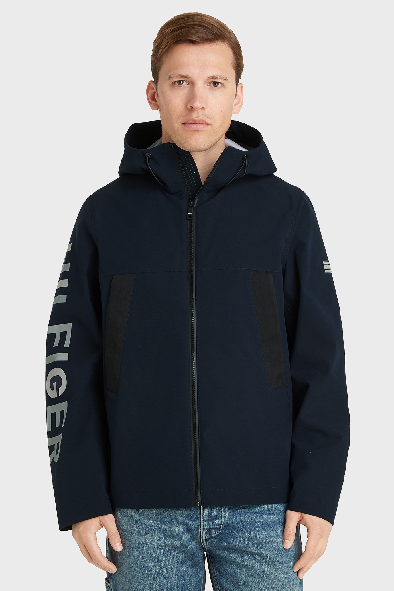 Мужская темно-синяя куртка IM TECH ESS HOODED JACKET Синий XXL Tommy Hilfiger MW0MW28927 Мужская темно-синяя куртка IM TECH ESS HOODED JACKET Синий XXL Tommy Hilfiger MW0MW28927