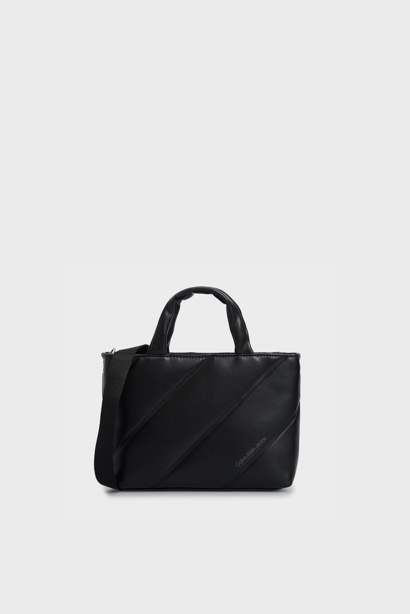 Жіноча чорна сумка QUILTED MICRO EW TOTE22 1