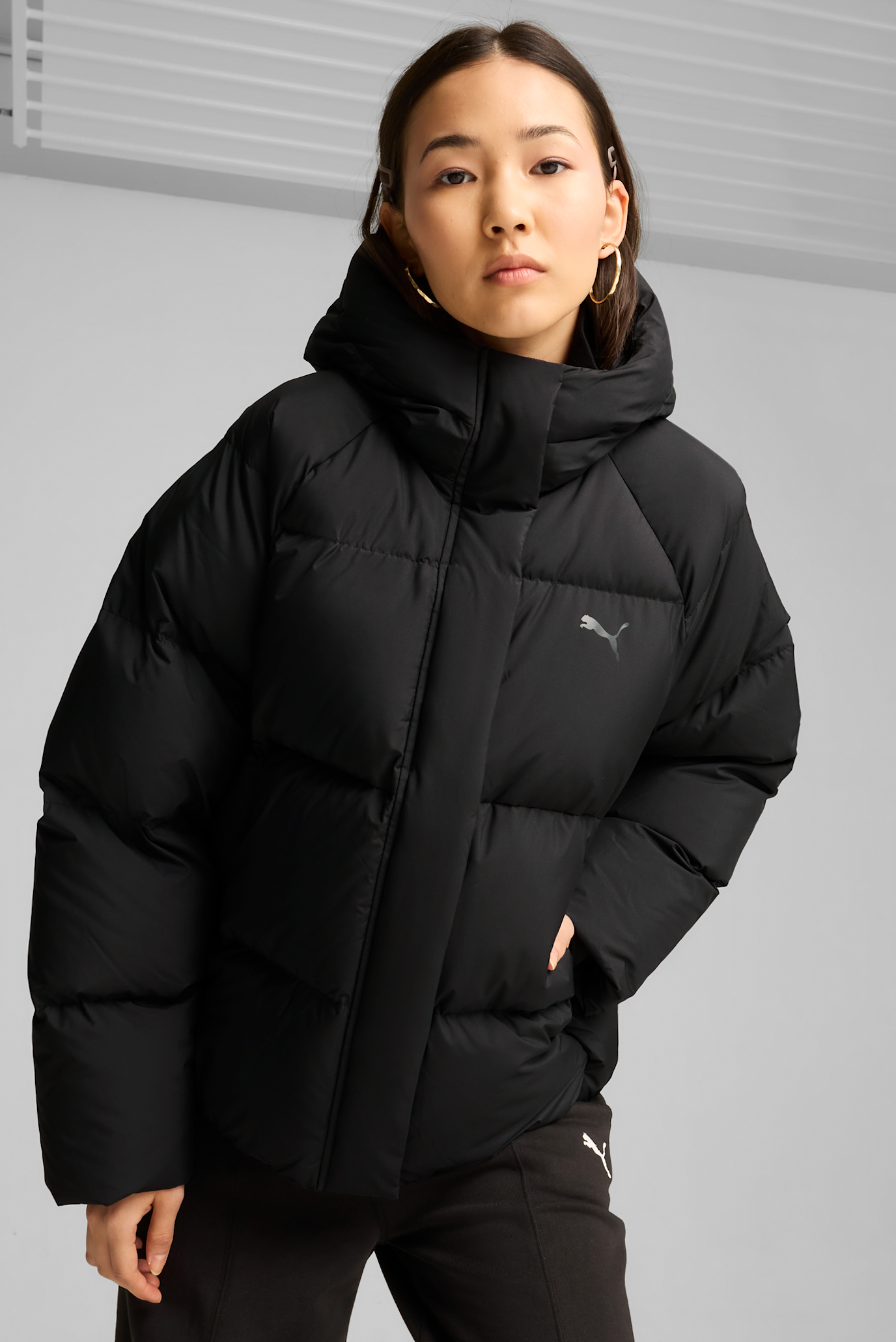 Женский черный пуховик Down Puffer Jacket Women 1