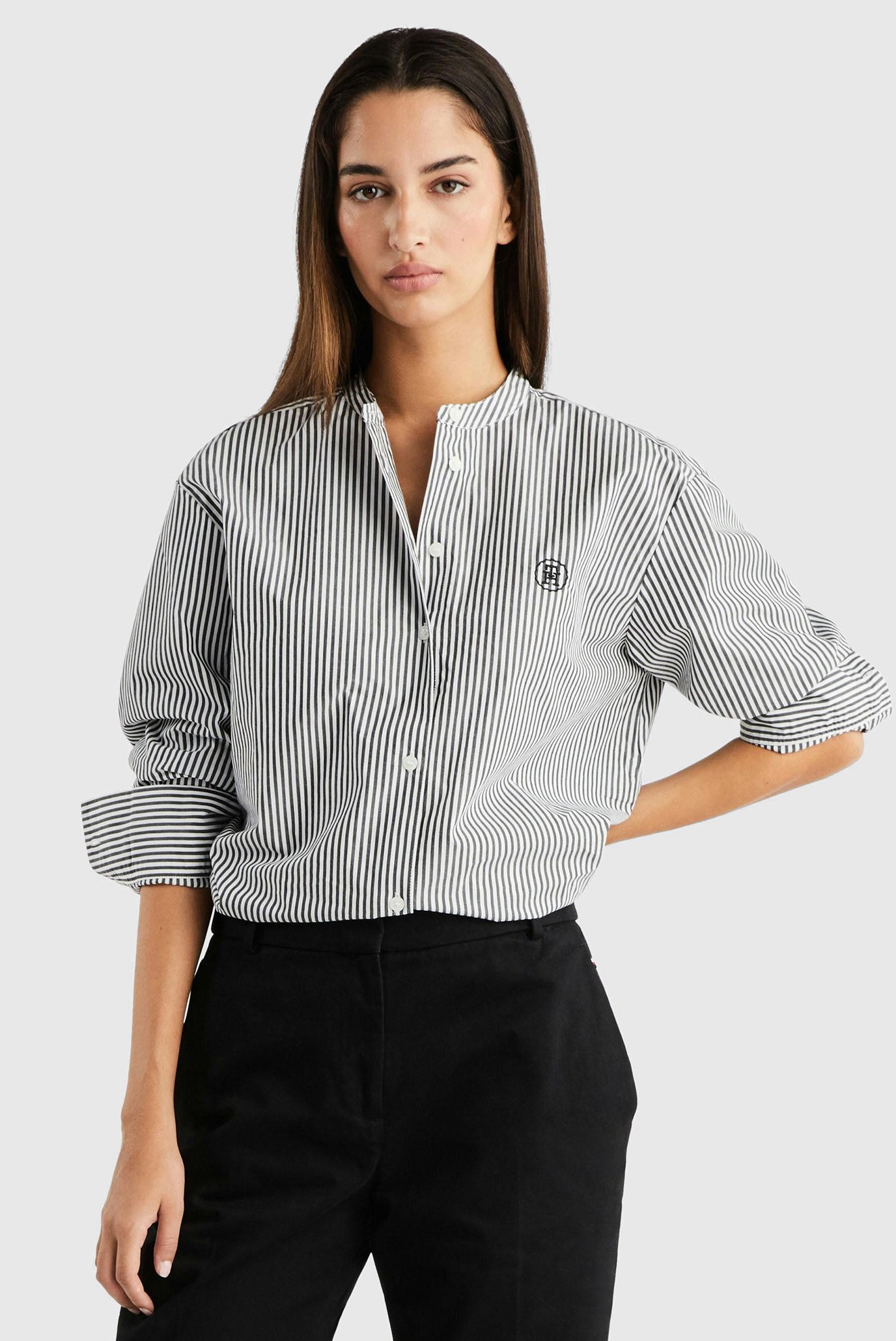 Женская рубашка в полоску STRIPED EASY FIT COLLARLSS SHIRT 1