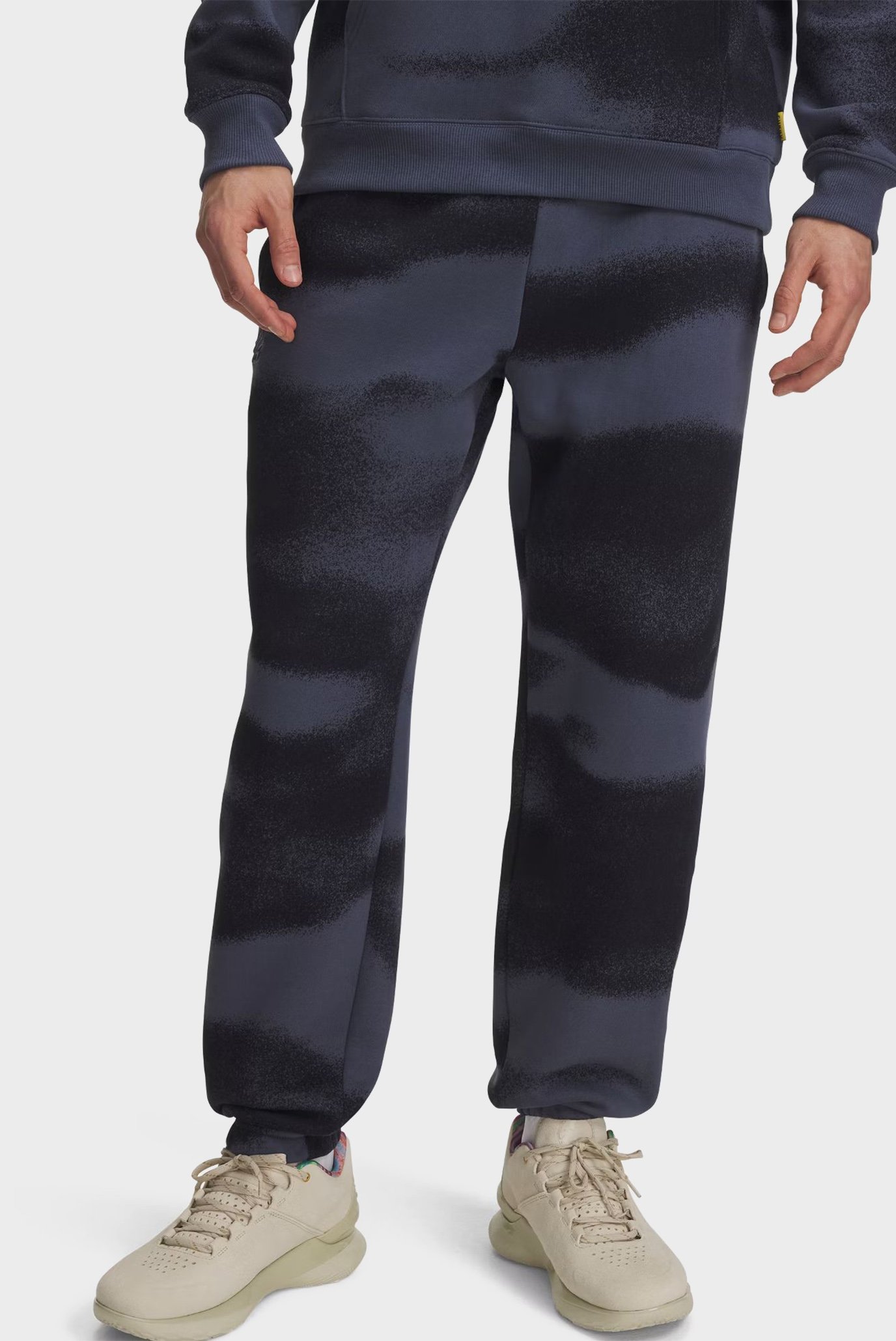 Мужские темно-синие спортивные брюки с узором Curry Splash Graphic Jogger Синий L Under Armour 1390355-044 Мужские темно-синие спортивные брюки с узором Curry Splash Graphic Jogger Синий L Under Armour 1390355-044