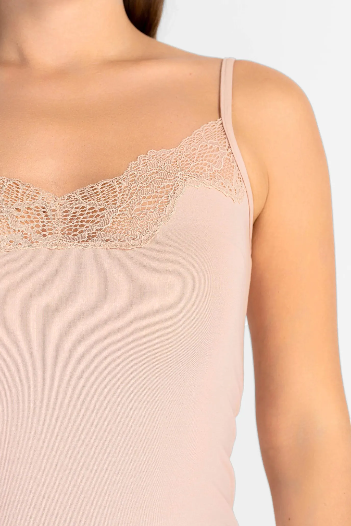 Женская бежевая майка 4