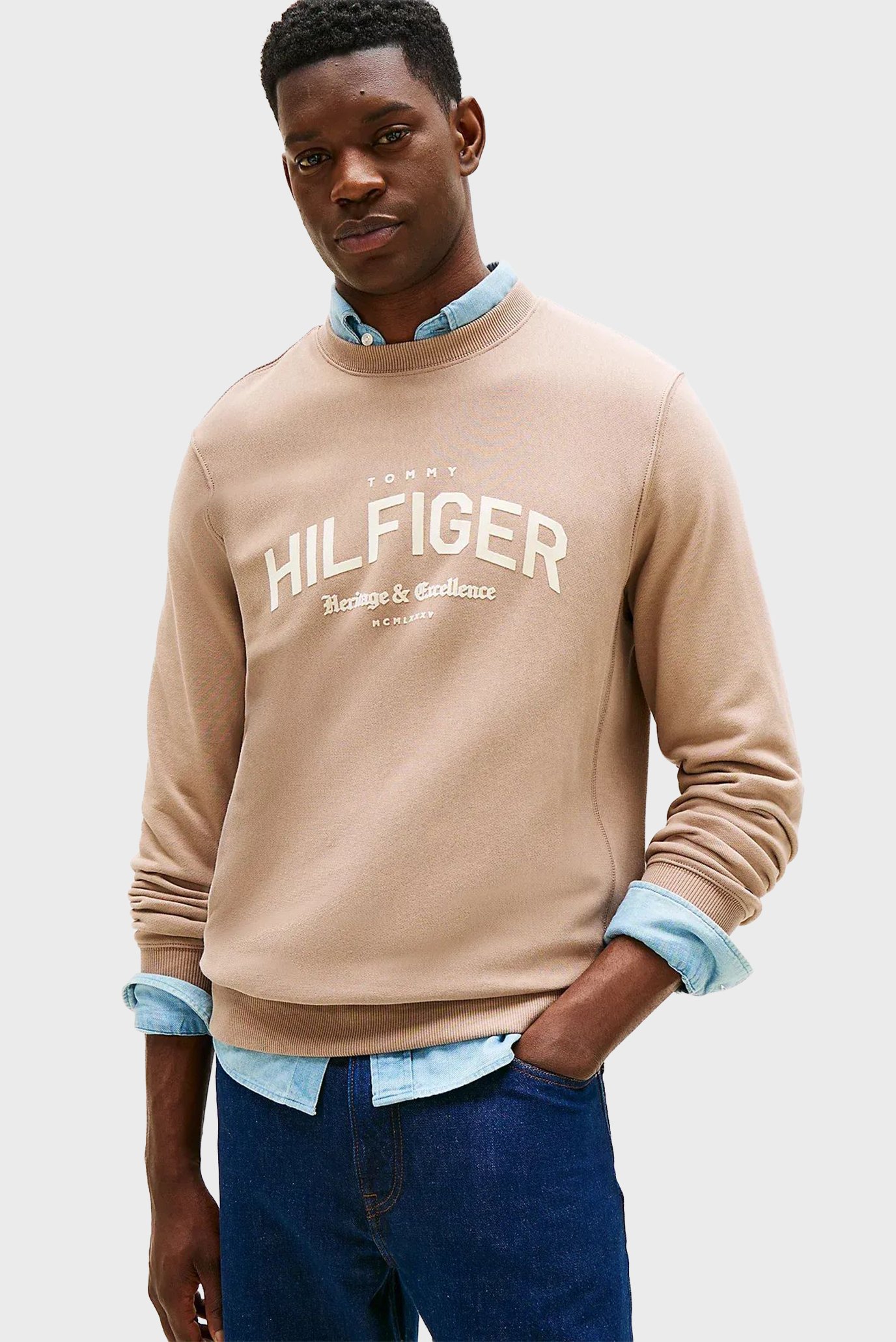Мужской бежевый свитшот ARCH CREW Бежевый XL Tommy Hilfiger MW0MW40067 Мужской бежевый свитшот ARCH CREW Бежевый XL Tommy Hilfiger MW0MW40067