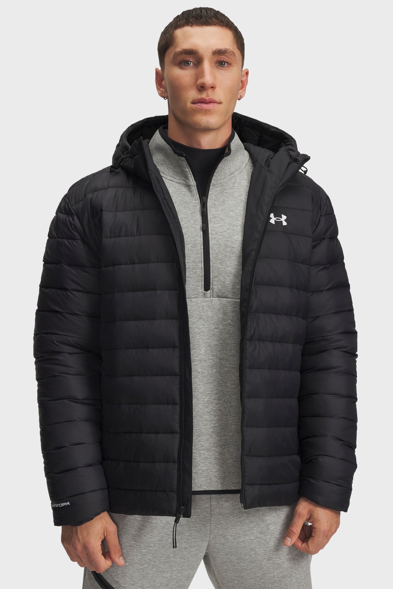 Мужская черная куртка UA Sportswear Ins Jkt Черный L Under Armour 6006363-001 Мужская черная куртка UA Sportswear Ins Jkt Черный L Under Armour 6006363-001