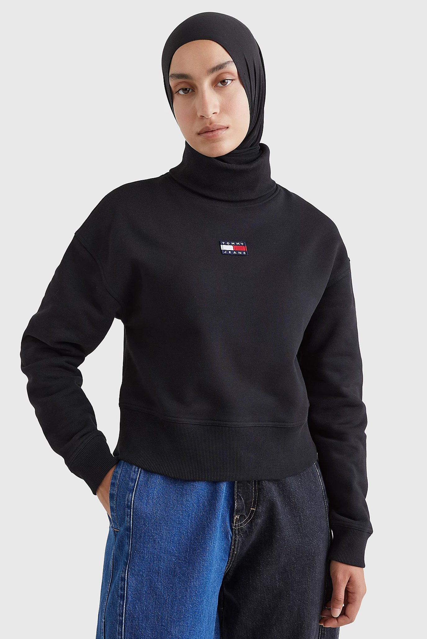 Женский черный гольф TJW BXY BADGE TURTLENECK 1