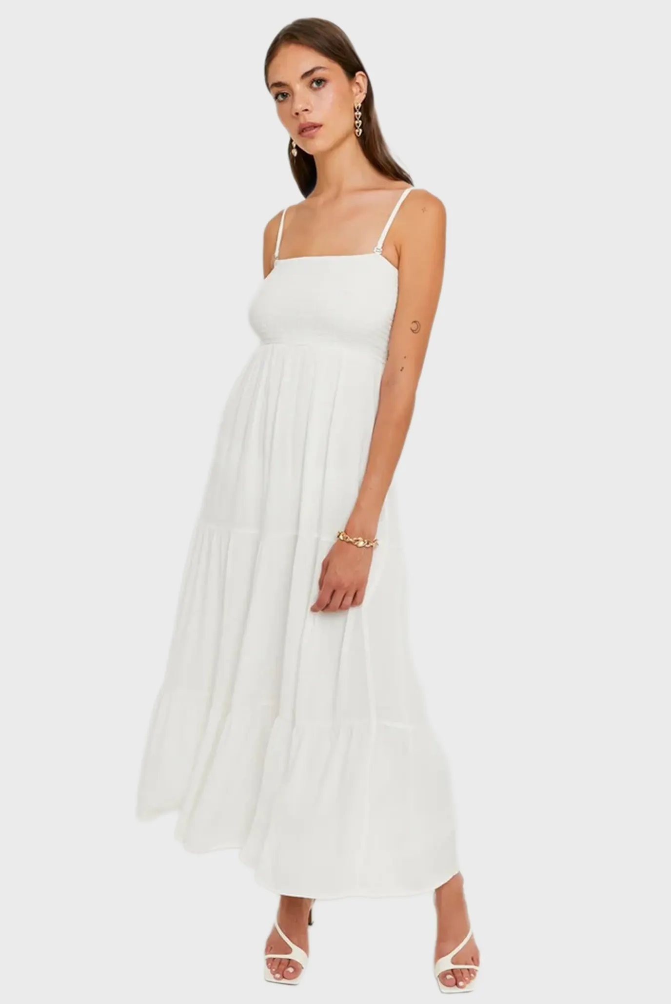 Жіноча біла сукня 1