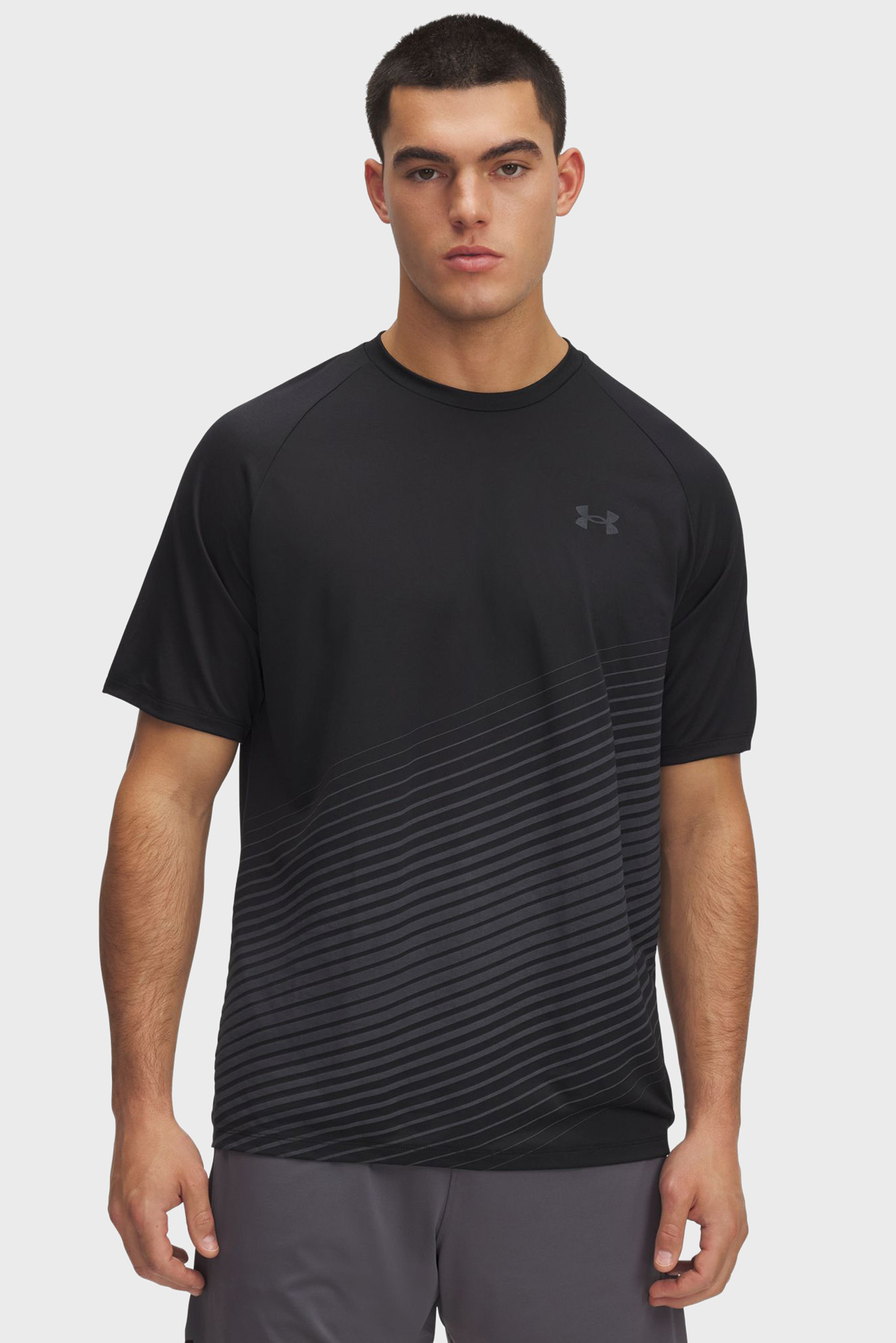 Мужская черная футболка UA Tech Fade SS Черный XXL Under Armour 6005916-001 Мужская черная футболка UA Tech Fade SS Черный XXL Under Armour 6005916-001