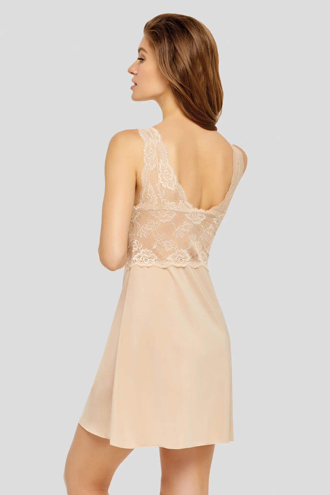 Женская бежевая ночная рубашка 2