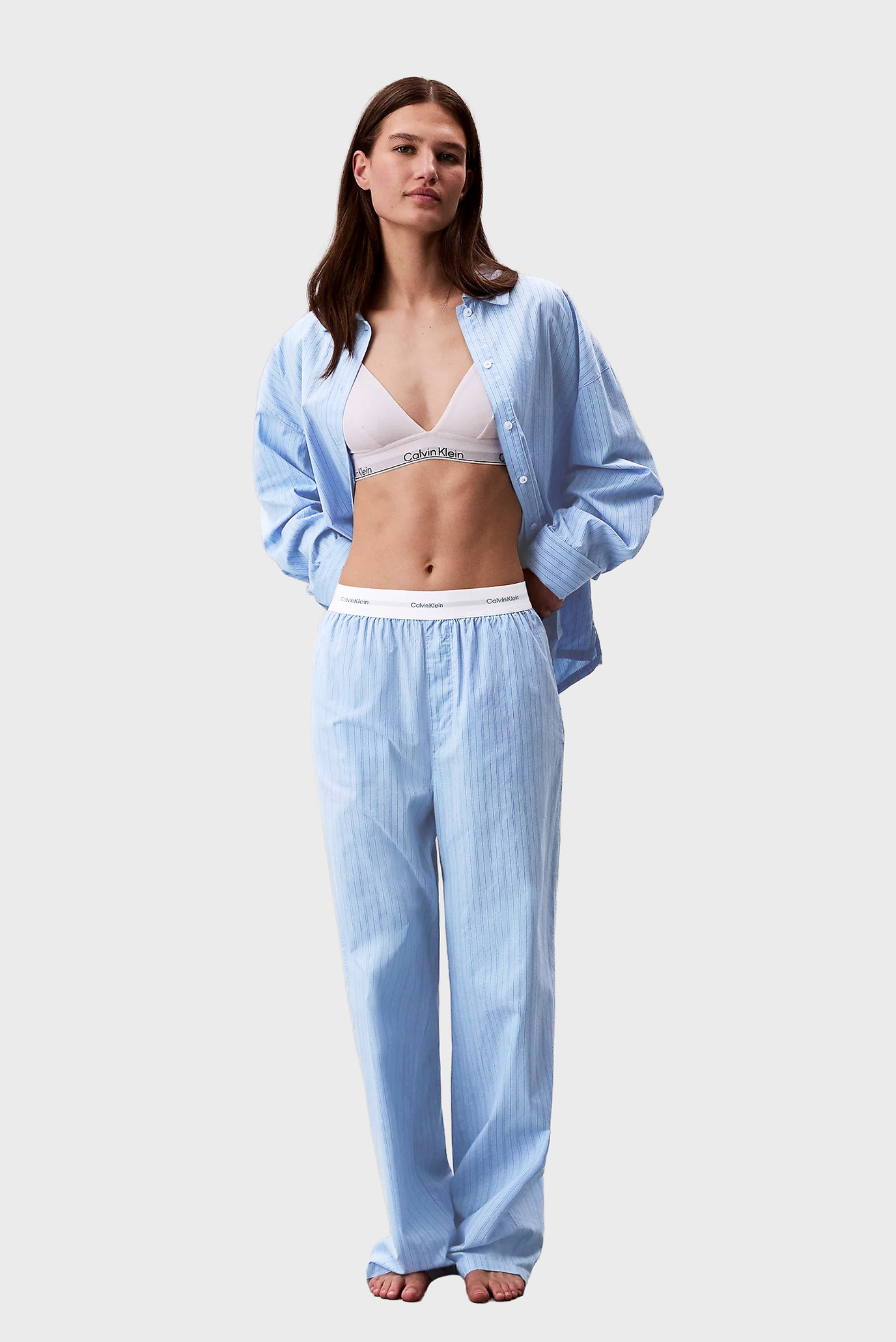 Женские голубые брюки в полоску LOGO WB POPLIN Голубой L Calvin Klein LV00QS7410 Женские голубые брюки в полоску LOGO WB POPLIN Голубой L Calvin Klein LV00QS7410