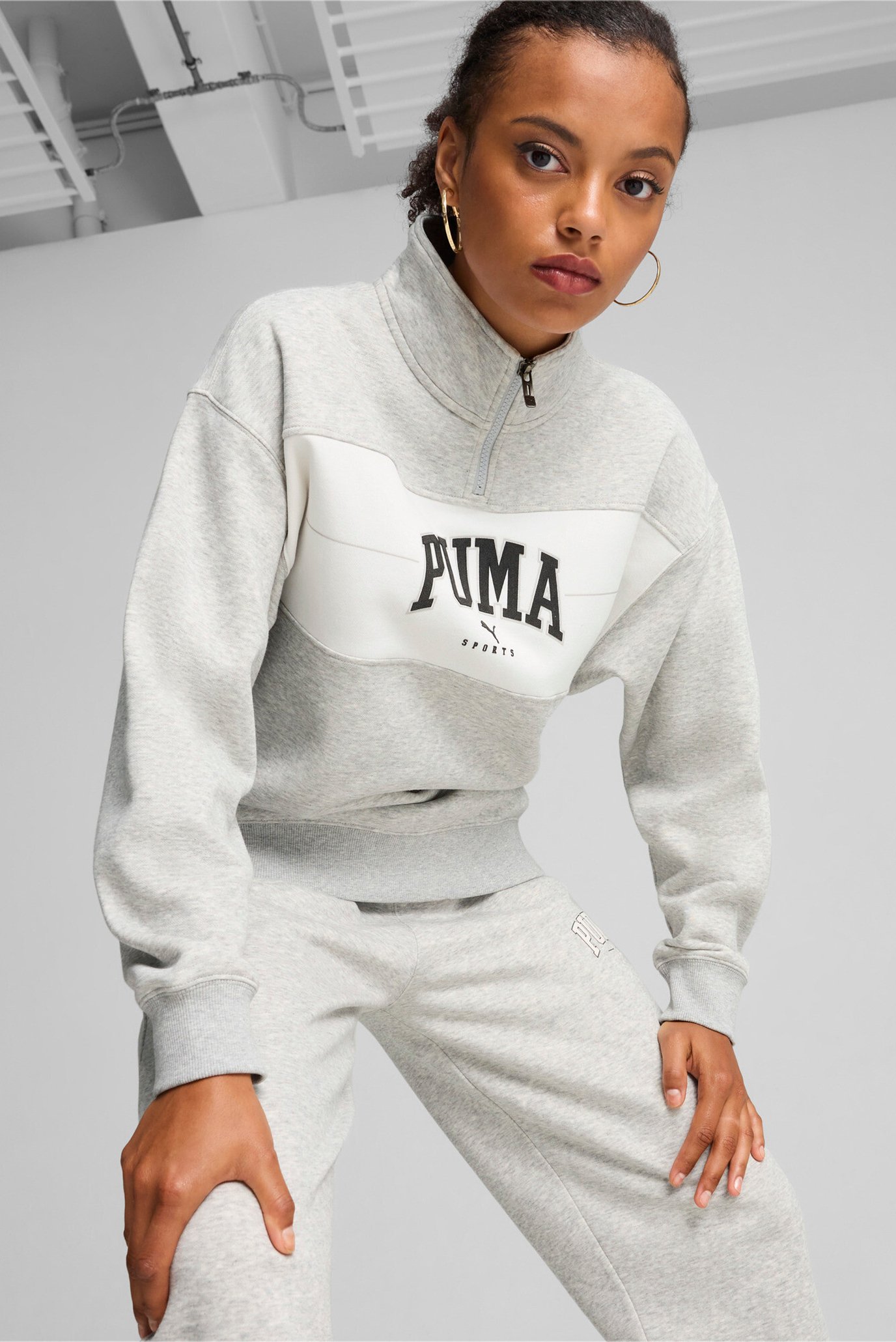 Женская светло-серая спортивная кофта PUMA SQUAD Quarter-Zip Hoodie Women 1