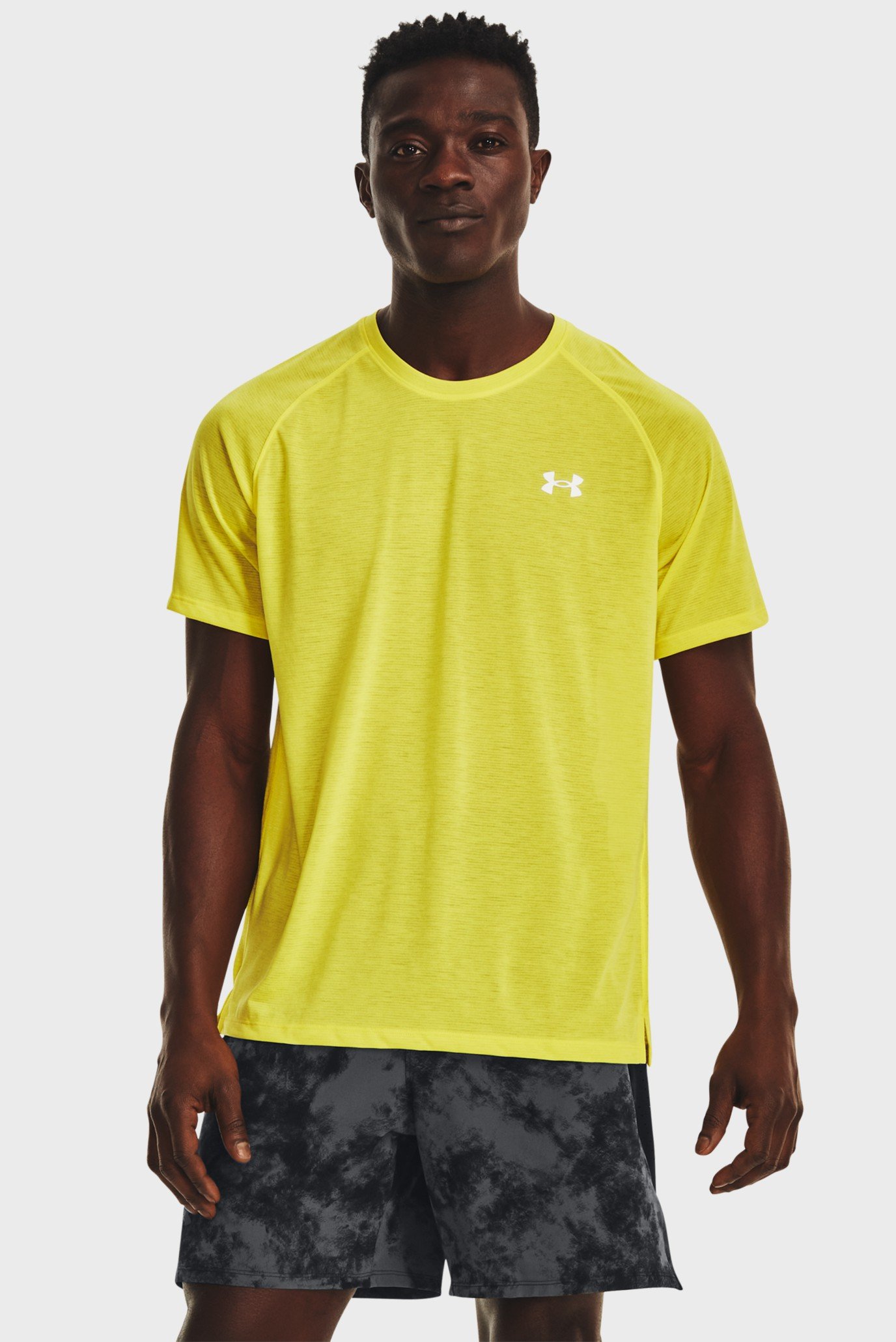 Мужская желтая футболка UA STREAKER TEE 1