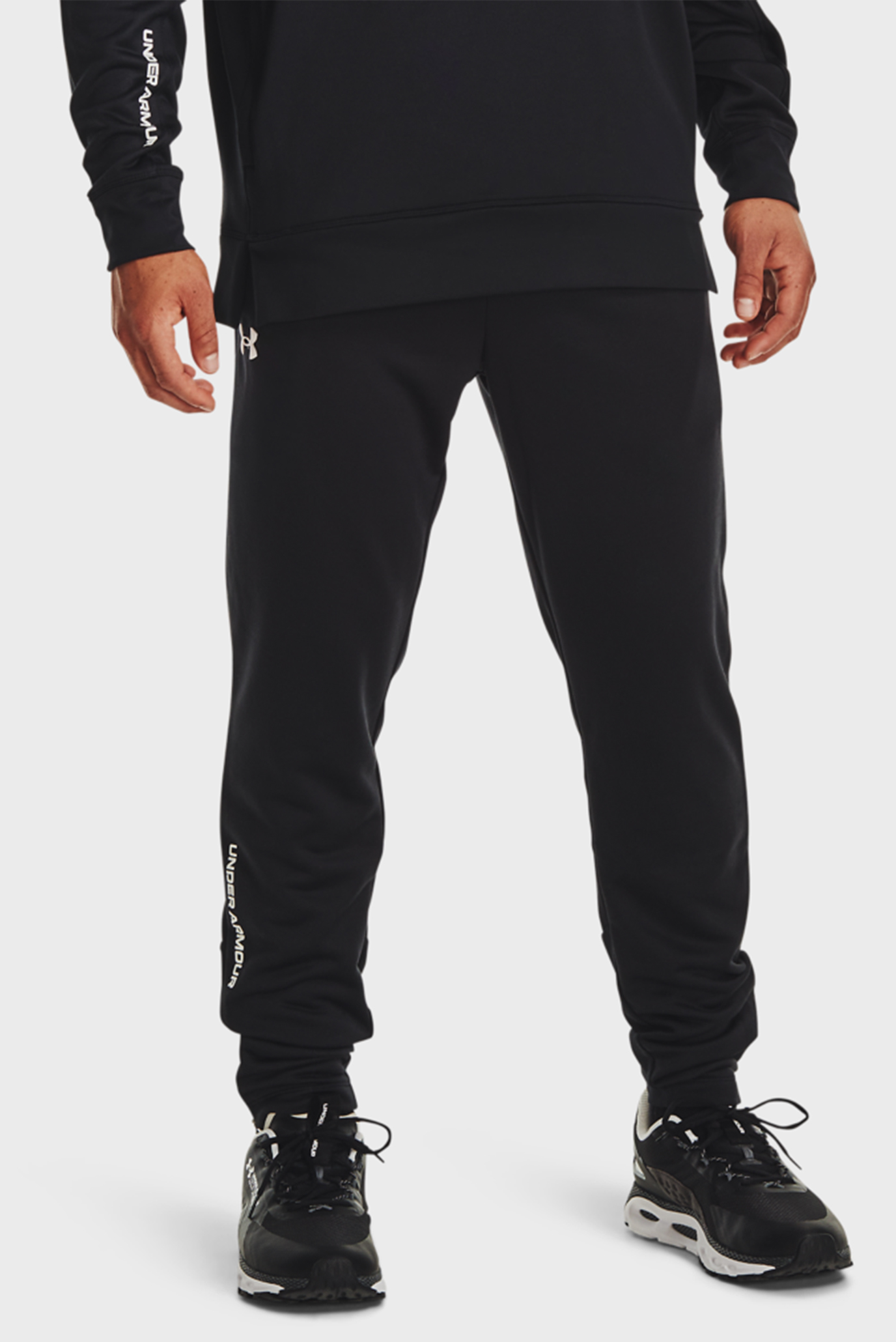 Мужские черные спортивные брюки UA ARMOUR TERRY PANT 1