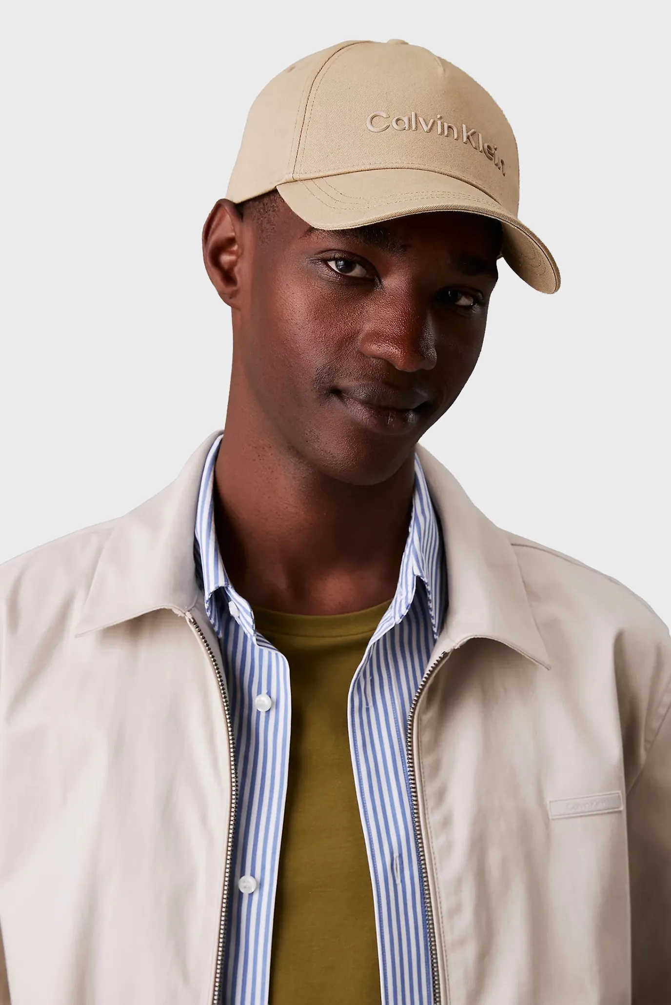 Чоловіча бежева кепка MUST BB 2