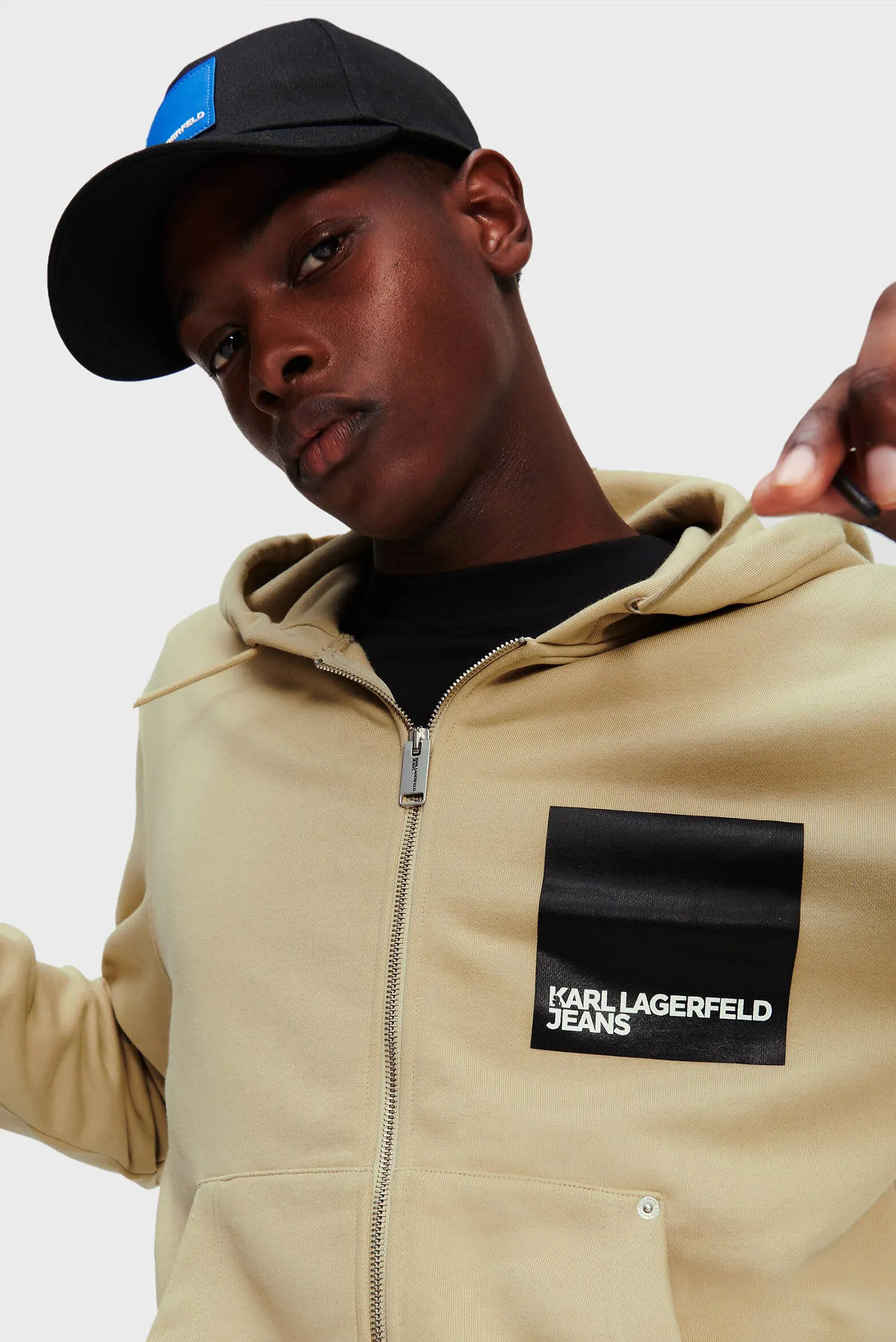 Мужское бежевое худи 4