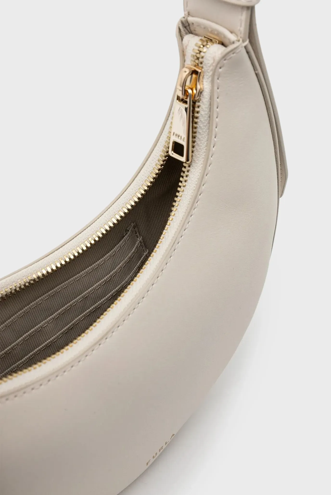 Женская белая кожаная сумка 5