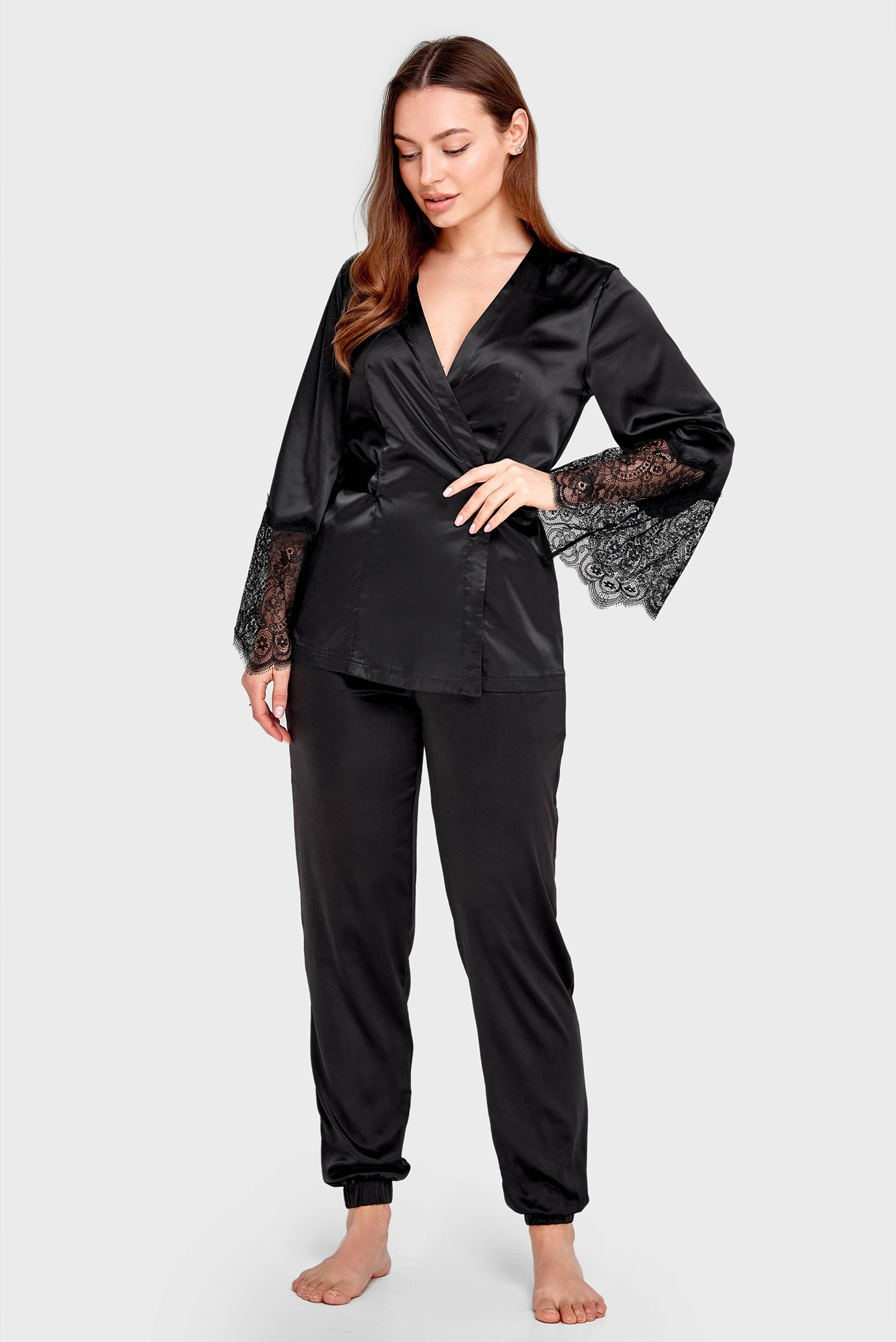 Женский черный комлпект одежды (блуза, брюки) 1