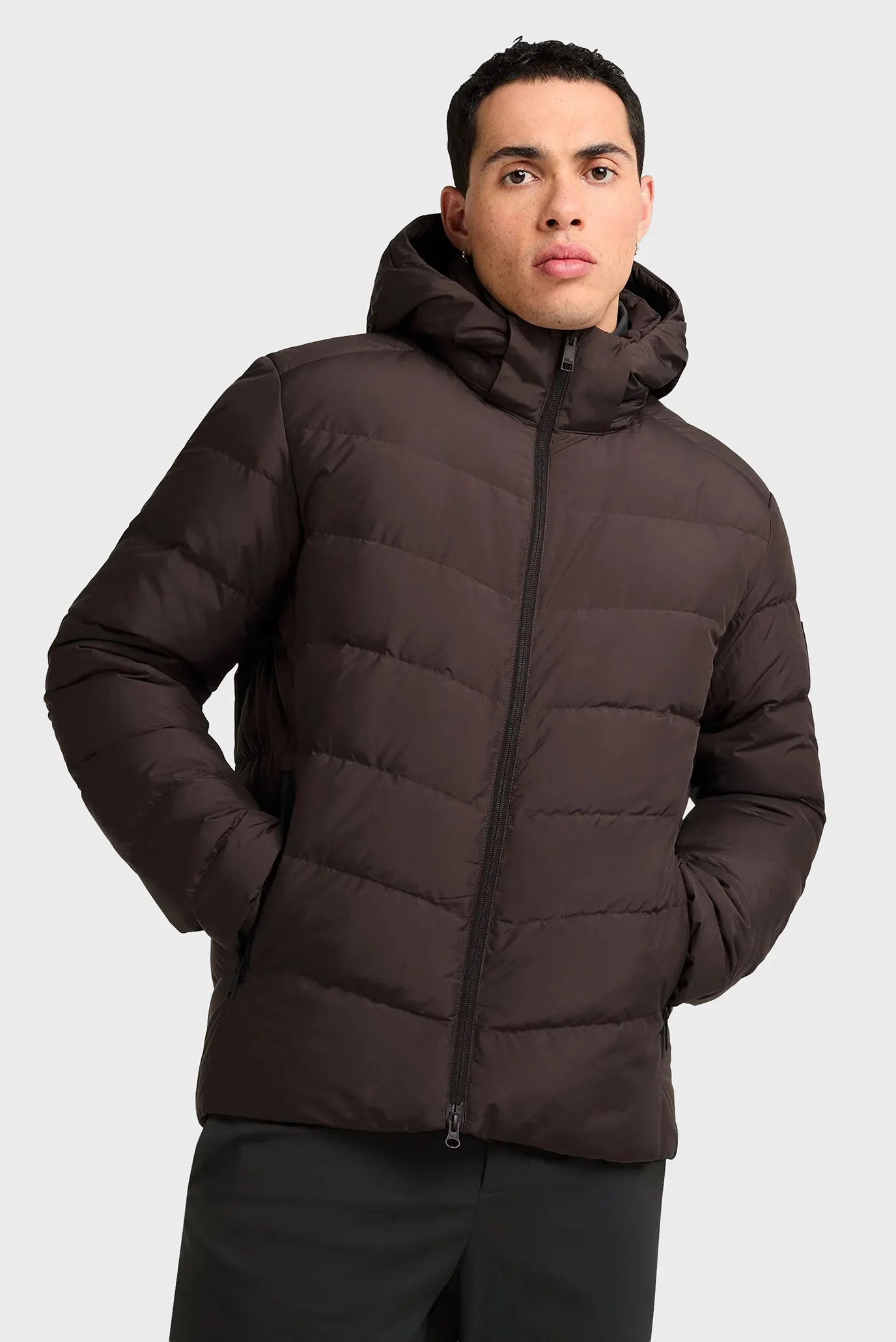 Мужской темно-коричневый пуховик 1