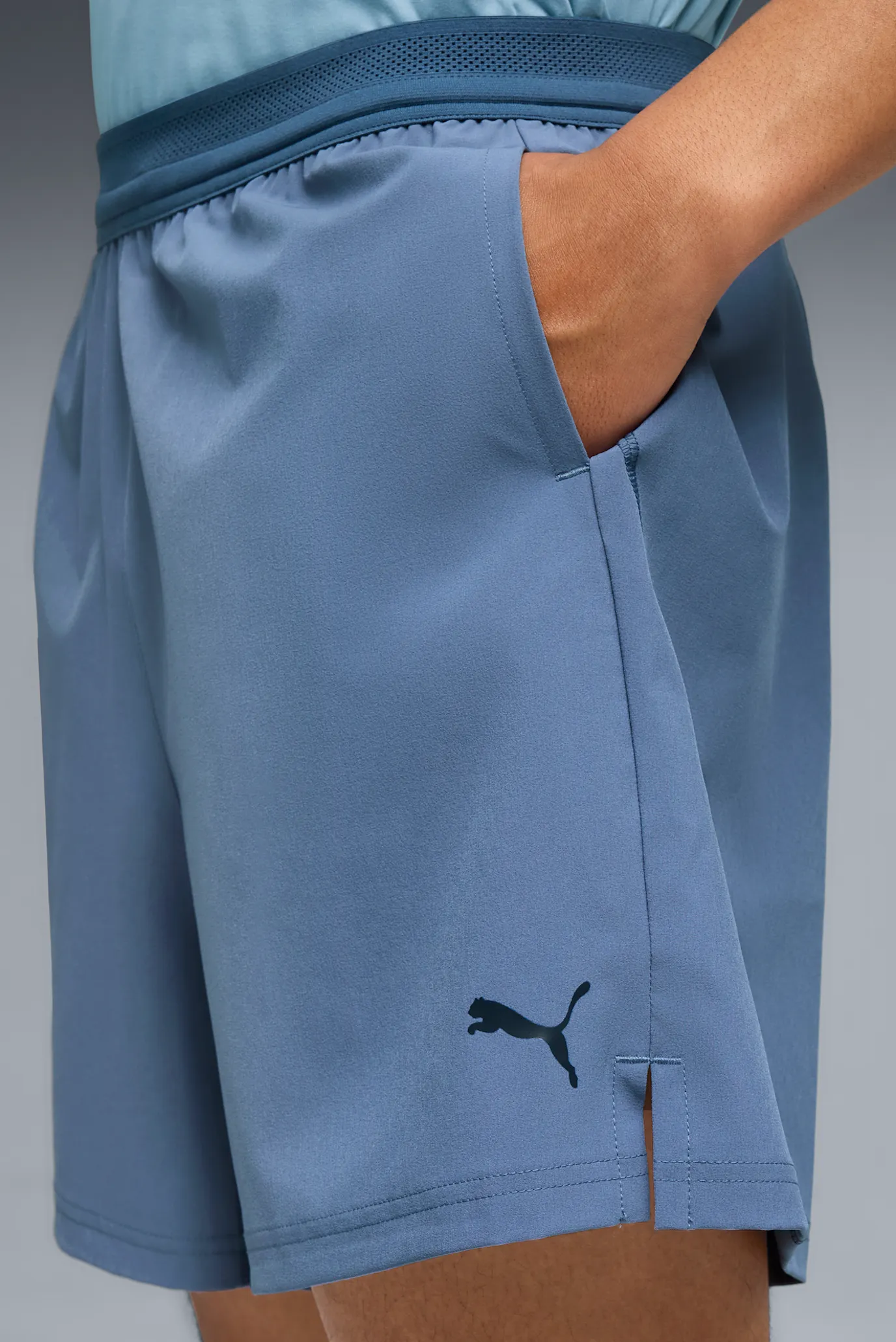 Чоловічі блакитні шорти TECH TRAINING 5