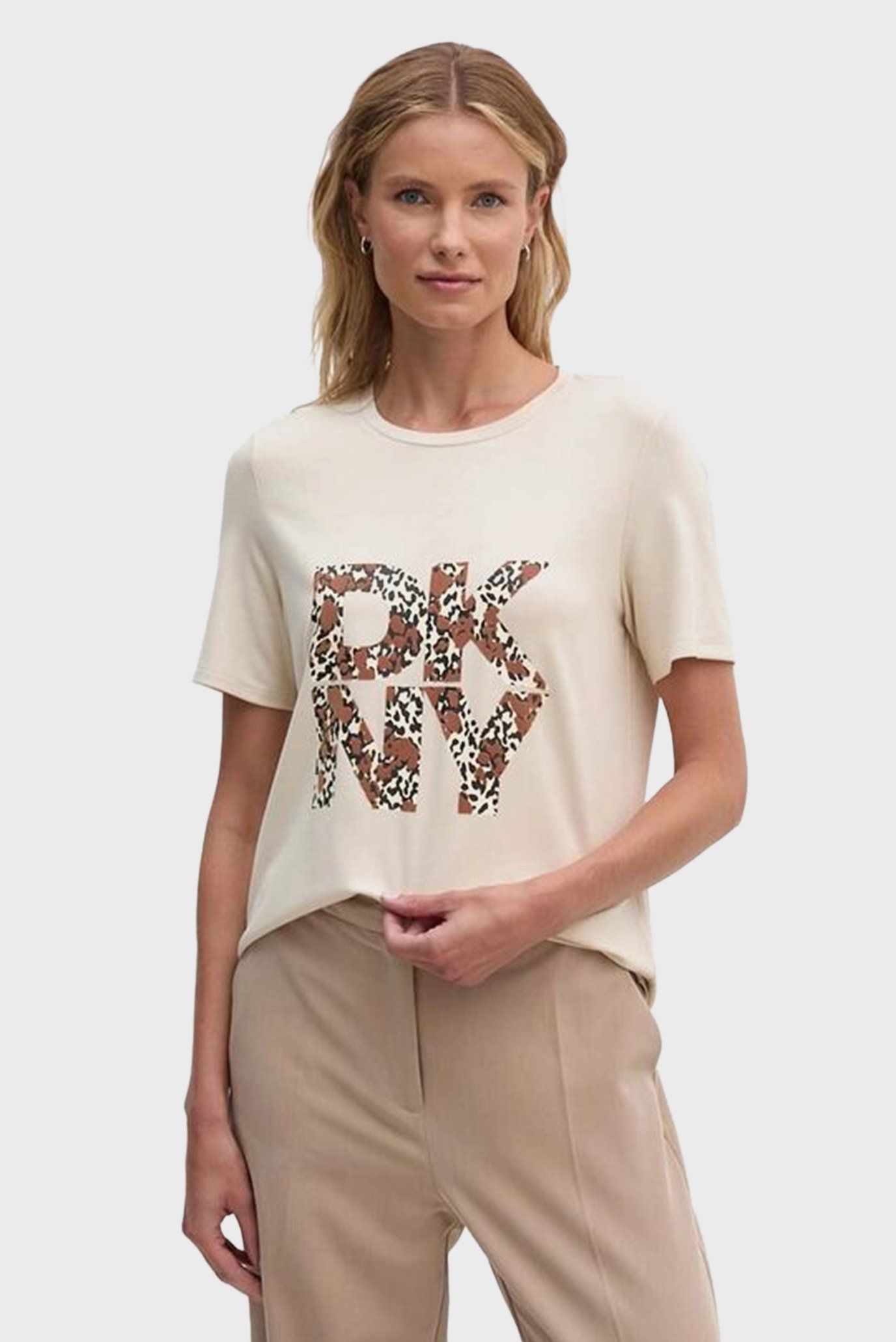 Женская бежевая футболка Бежевый M DKNY D2G4A174 Женская бежевая футболка Бежевый M DKNY D2G4A174