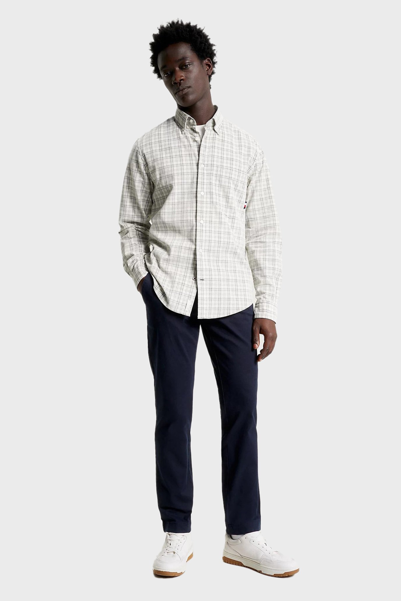 Chino tommy deals hilfiger sale