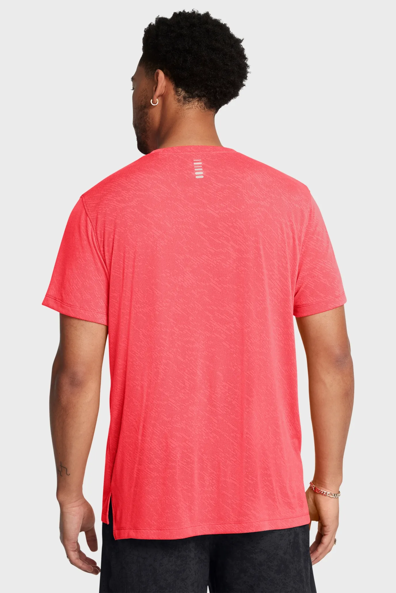 Мужская красная футболка UA LAUNCH CAMO SHORTSLEEVE 2