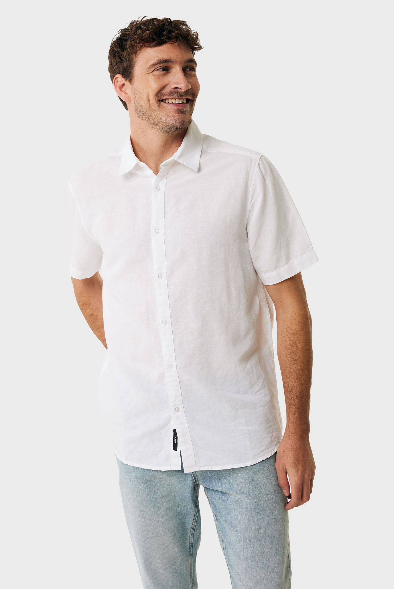 Мужская белая льняная рубашка BRANDON Basic linen shirt short sleeve Белый XXL Mexx MF007200251M Мужская белая льняная рубашка BRANDON Basic linen shirt short sleeve Белый XXL Mexx MF007200251M