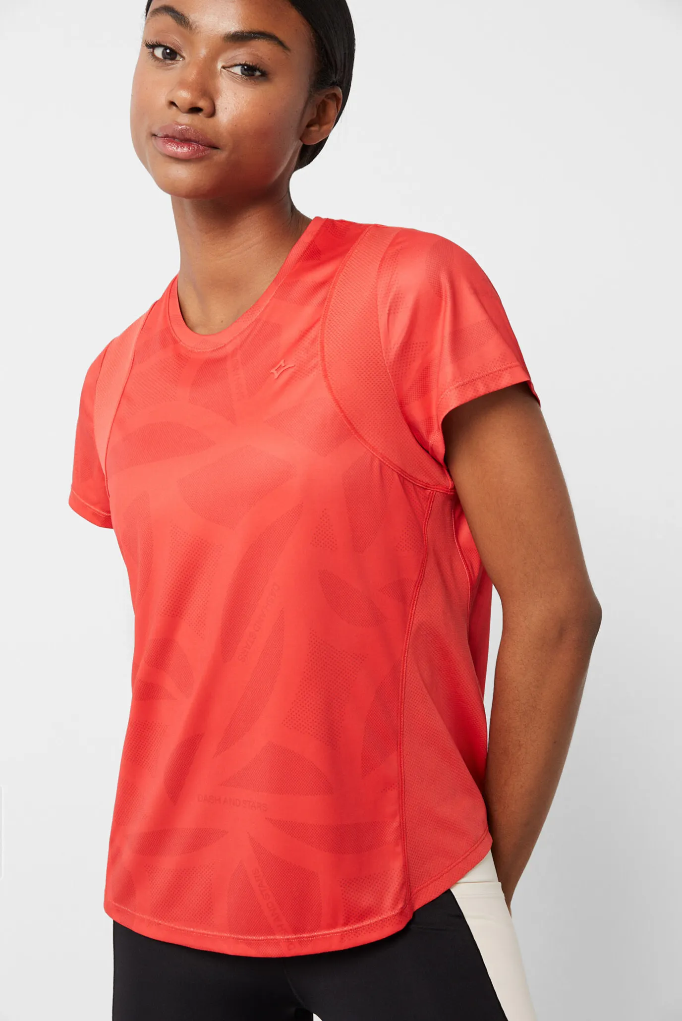 Жіноча червона футболка 4