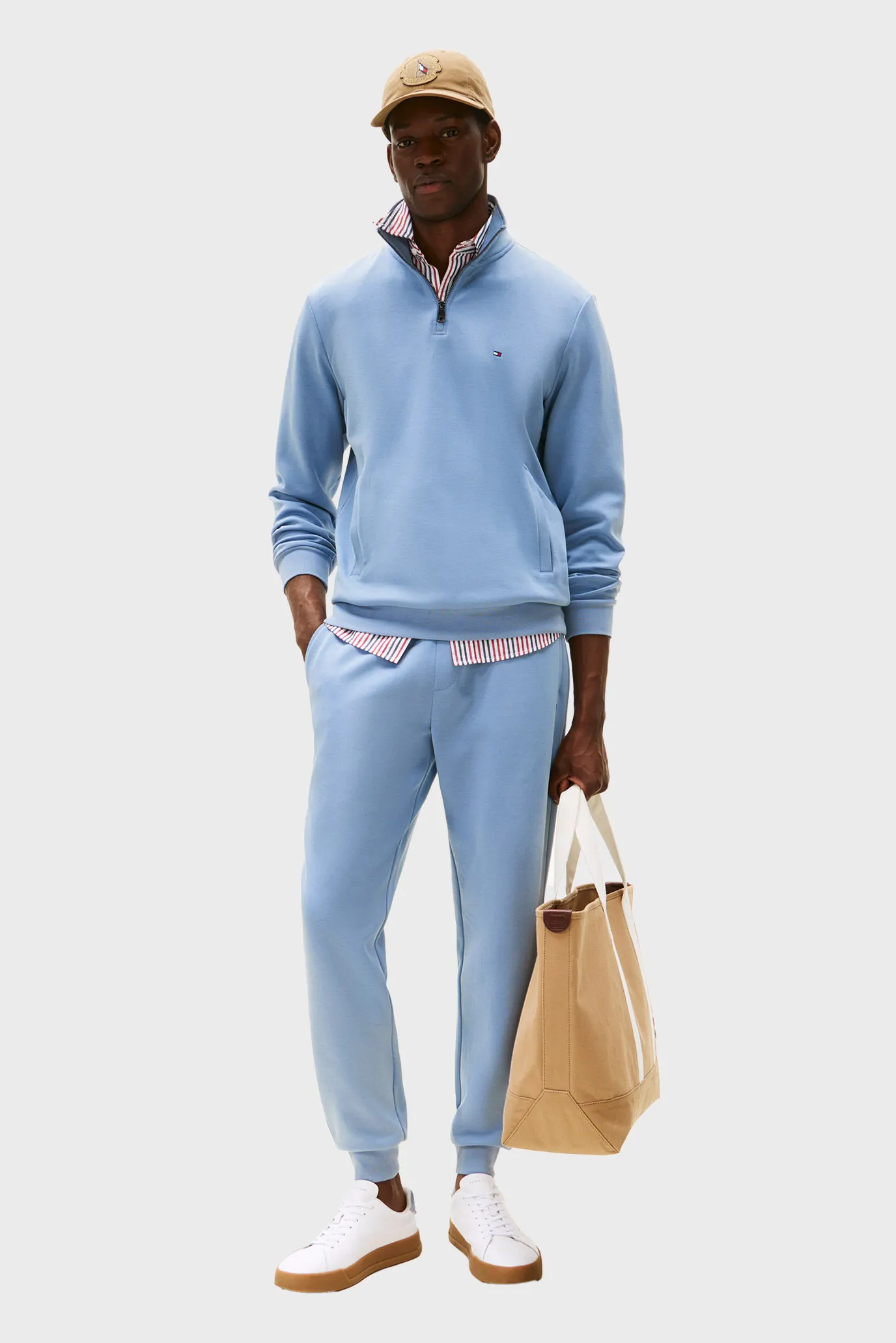 Чоловічі блакитні спортивні штани ESSENTIAL INTECHNO 2