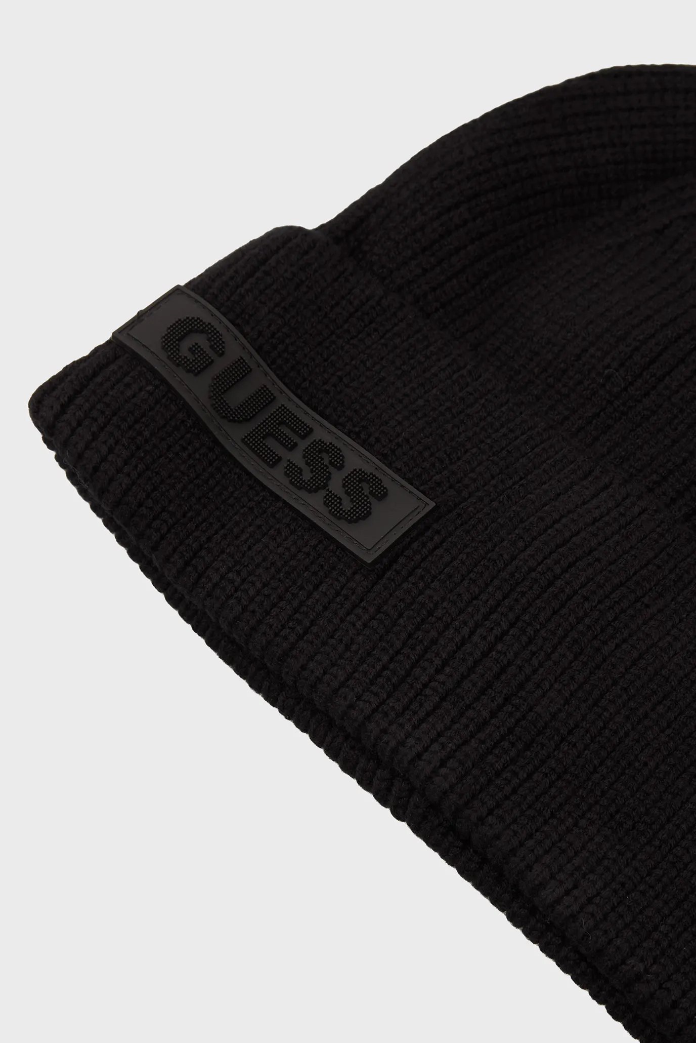 Мужская черная шапка 3