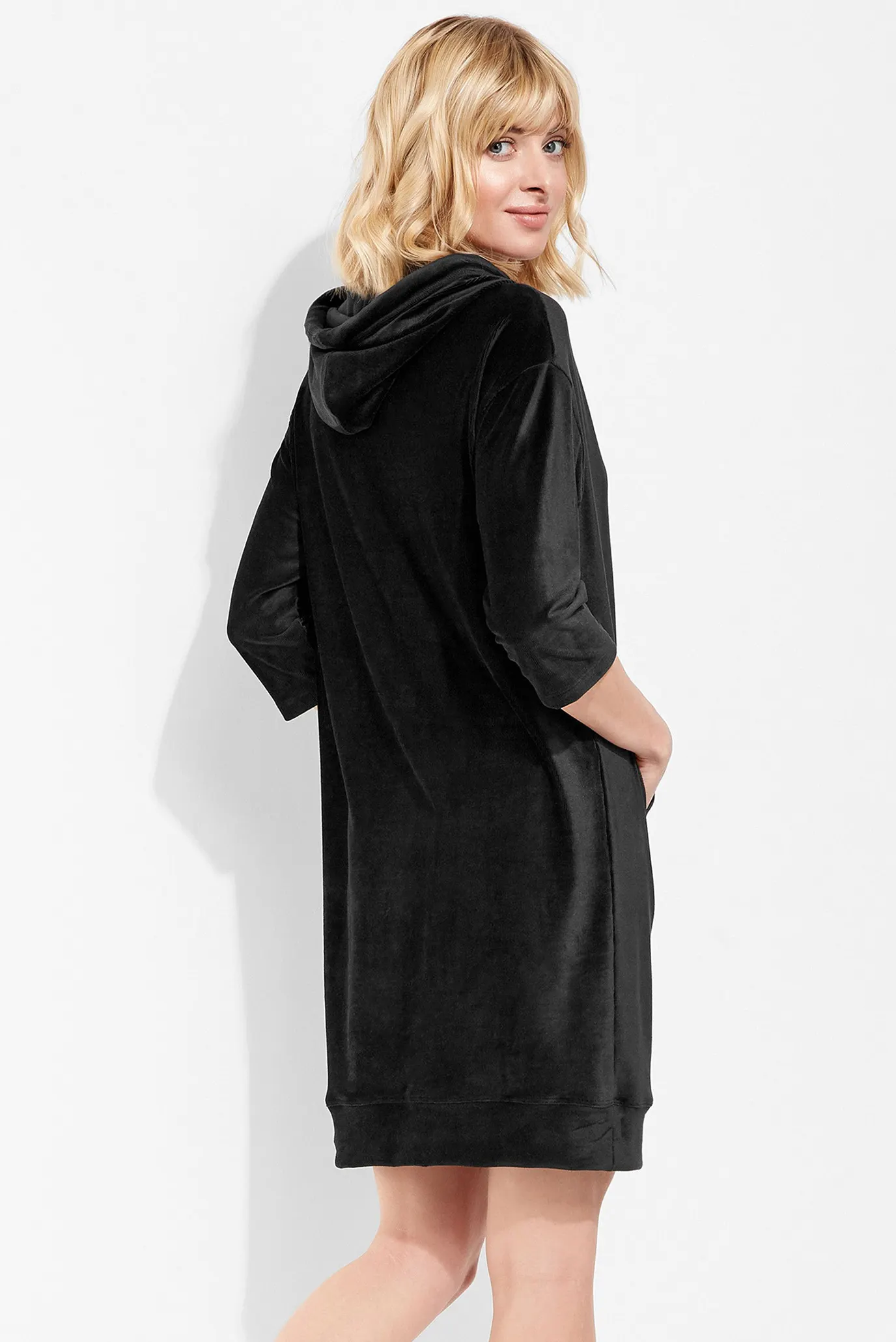 Женское черное велюровое платье 5