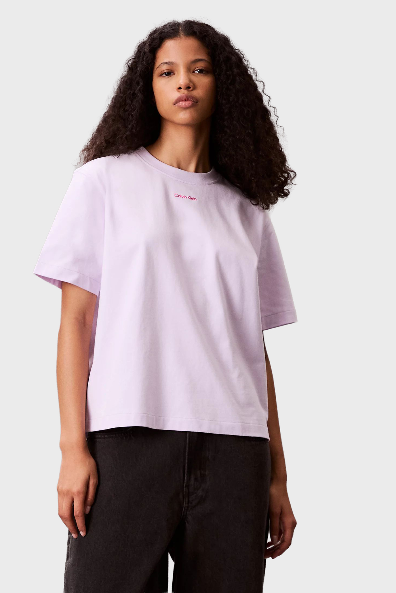 Женская сиреневая футболка SS Oversize Сиреневый S Calvin Klein Jeans LV047C853G Женская сиреневая футболка SS Oversize Сиреневый S Calvin Klein Jeans LV047C853G