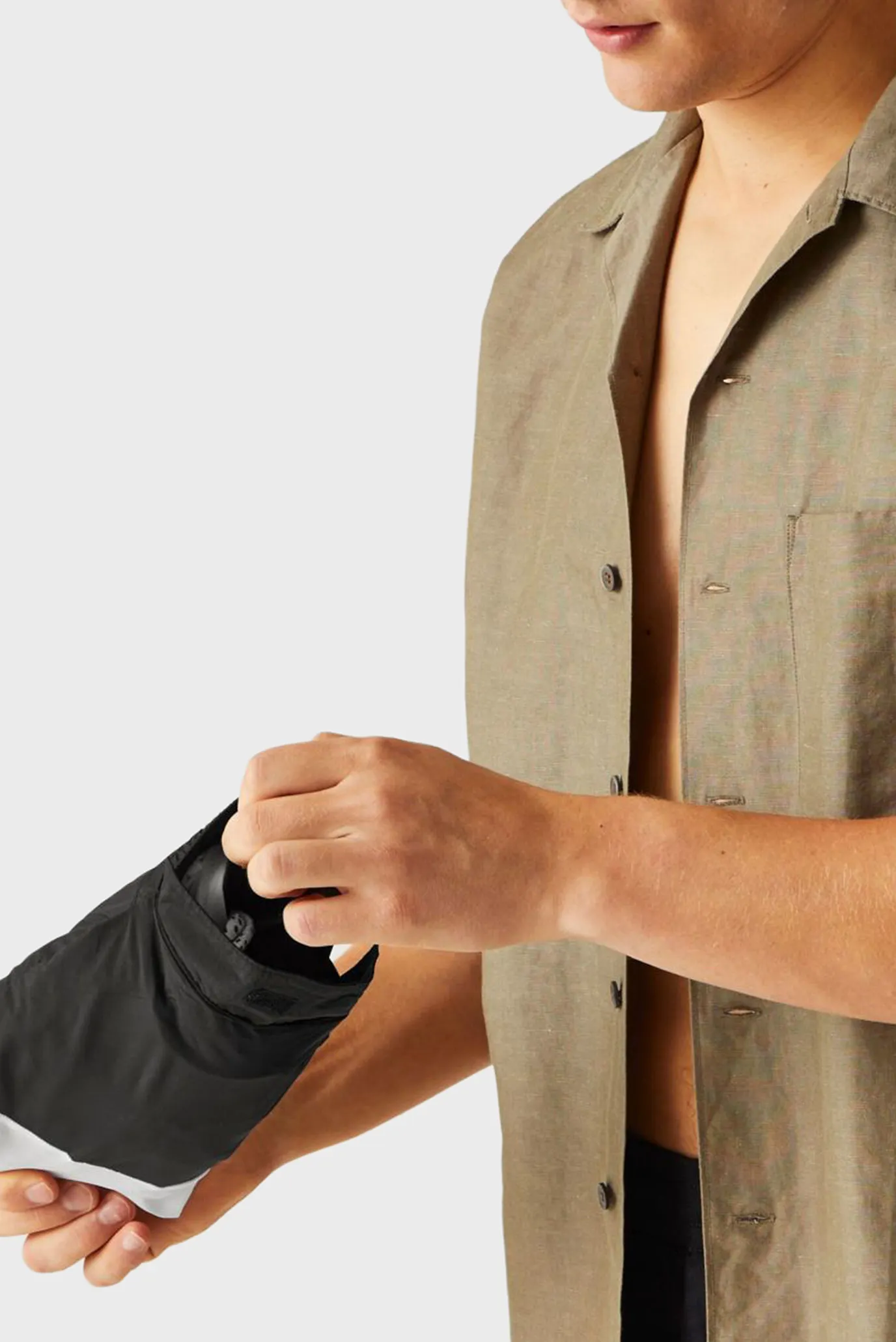 Чоловічі чорні плавальні шорти 5