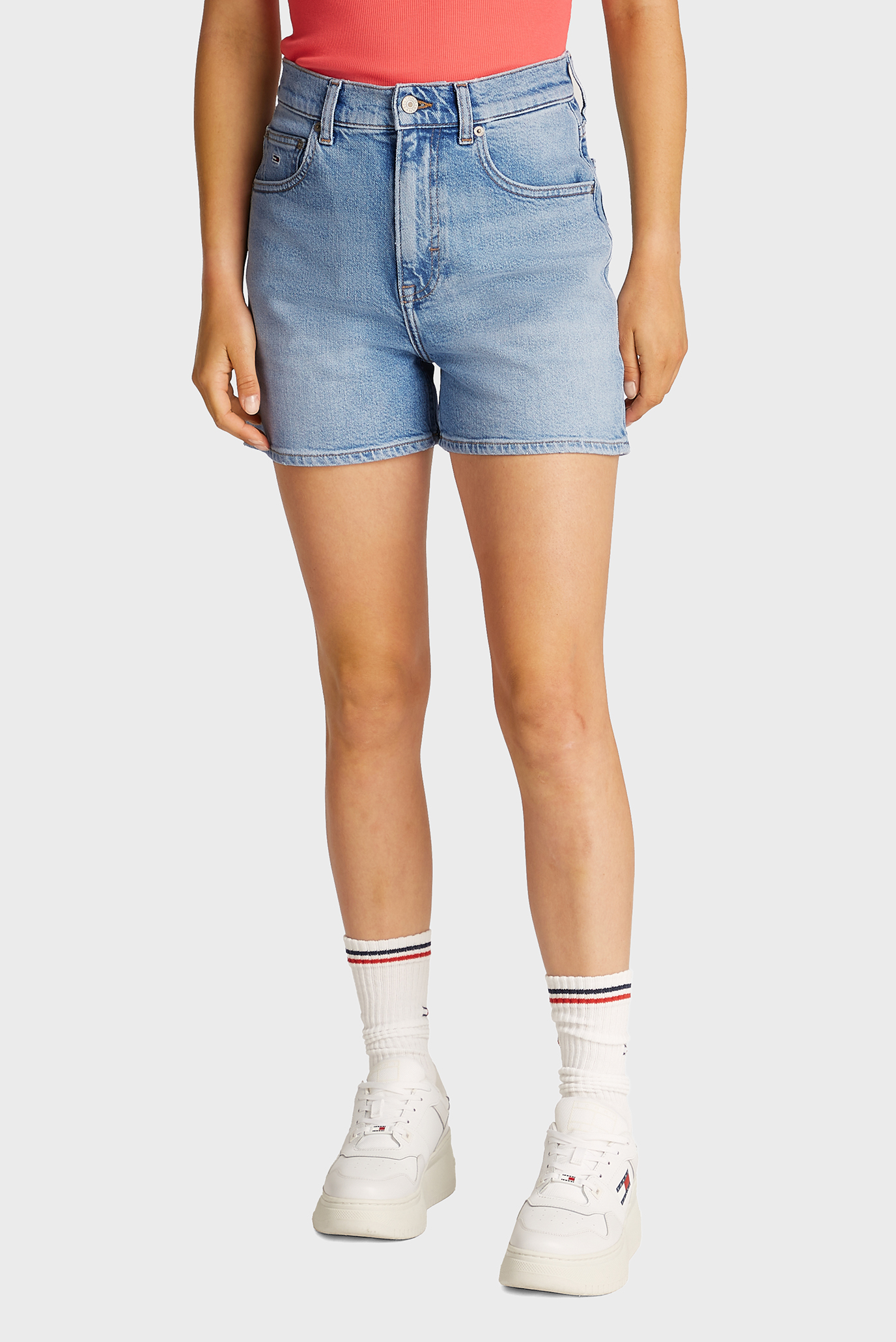 Женские голубые джинсовые шорты MOM SHORT BI0112 Голубой 27 Tommy Jeans DW0DW20091 Женские голубые джинсовые шорты MOM SHORT BI0112 Голубой 27 Tommy Jeans DW0DW20091
