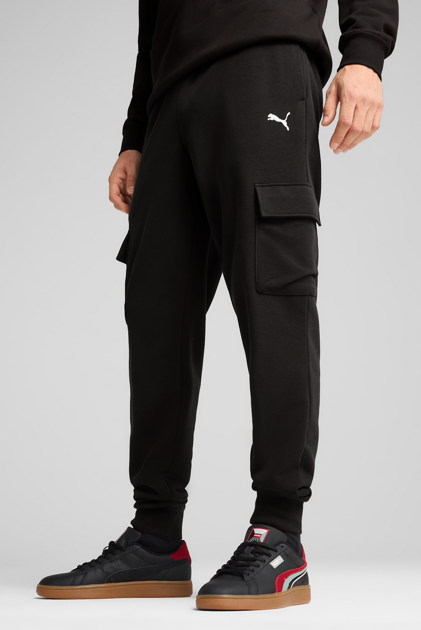 Чоловічі чорні спортивні штани Essentials Cargo Pants Men 1