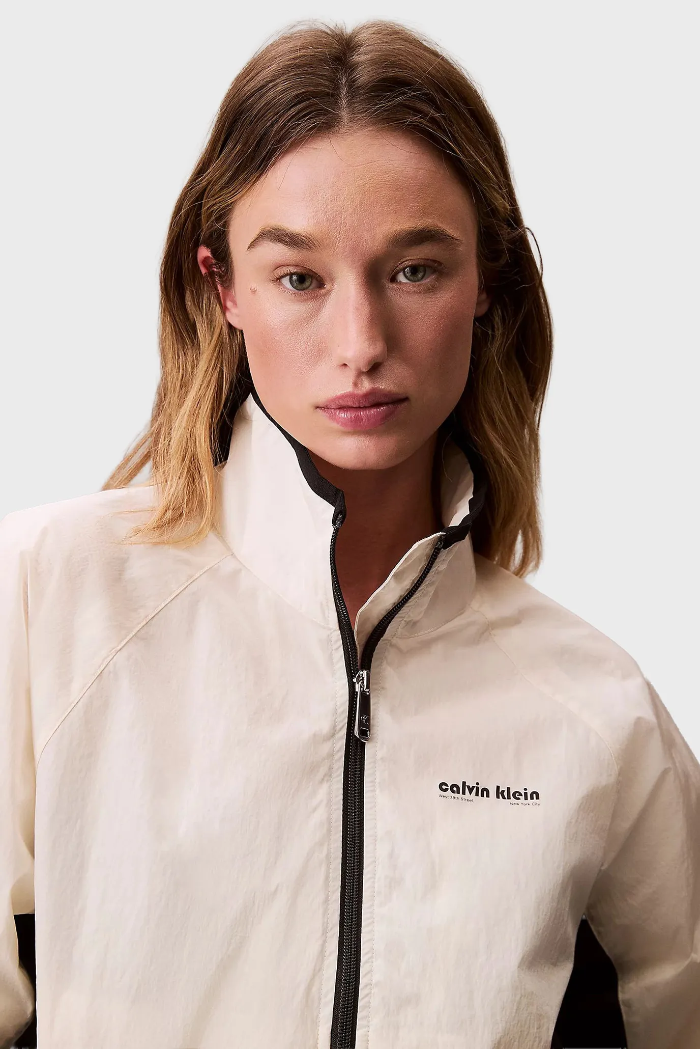 Жіноча біла вітровка RETRO TRACK JACKET 6