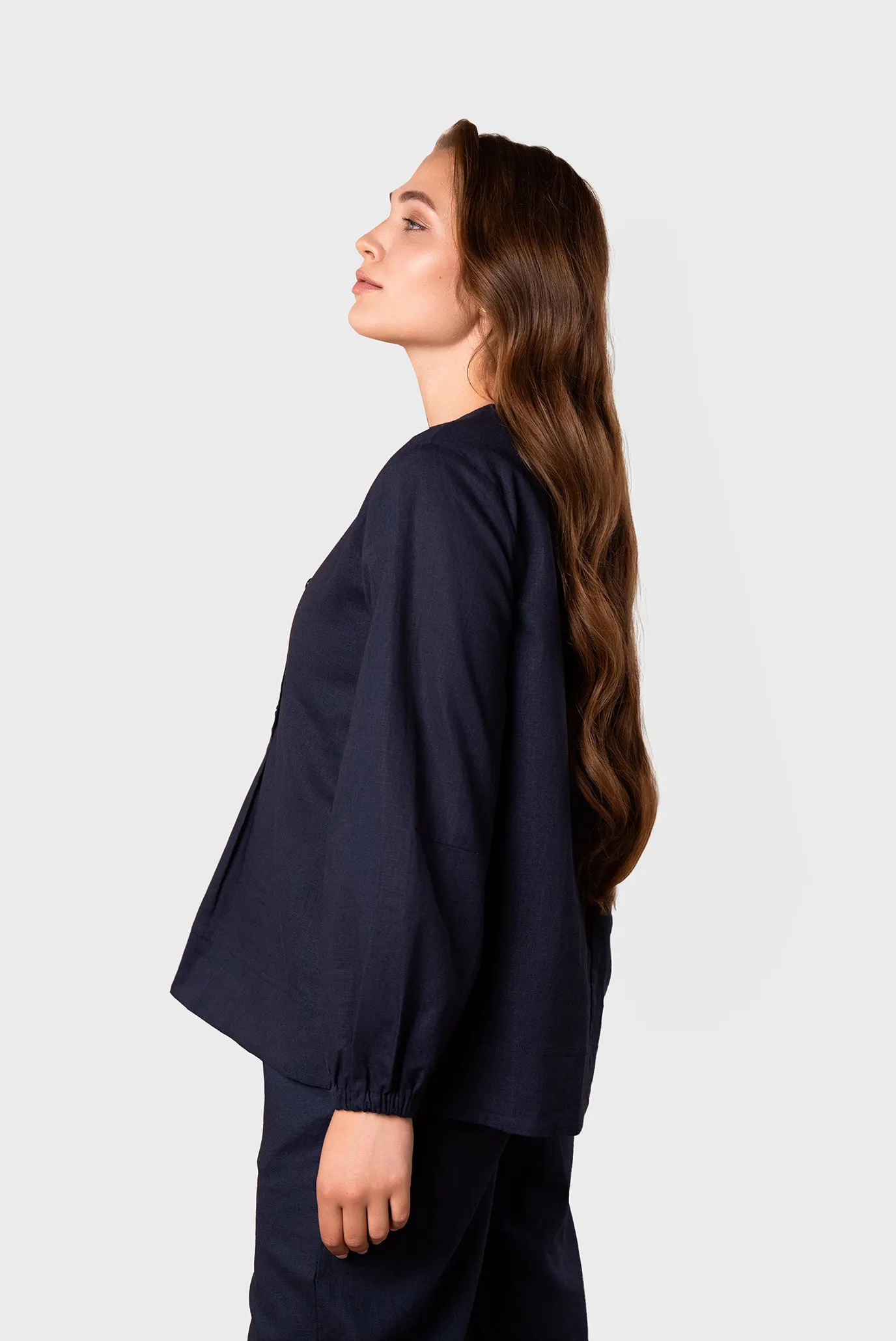 Женская темно-синяя блуза 4