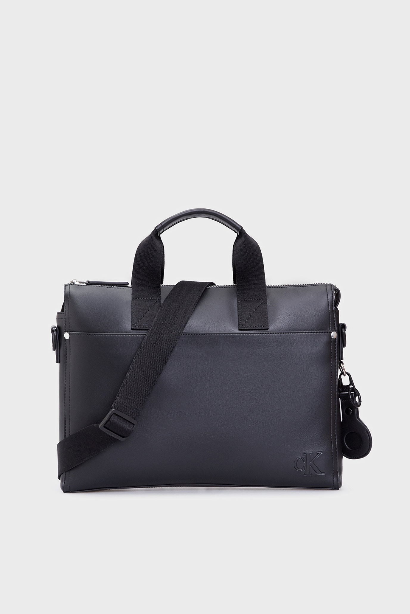Мужская черная сумка для ноутбука TAGGED COMMUTER37 Черный ONESIZE Calvin Klein Jeans K50K512040 Мужская черная сумка для ноутбука TAGGED COMMUTER37 Черный ONESIZE Calvin Klein Jeans K50K512040