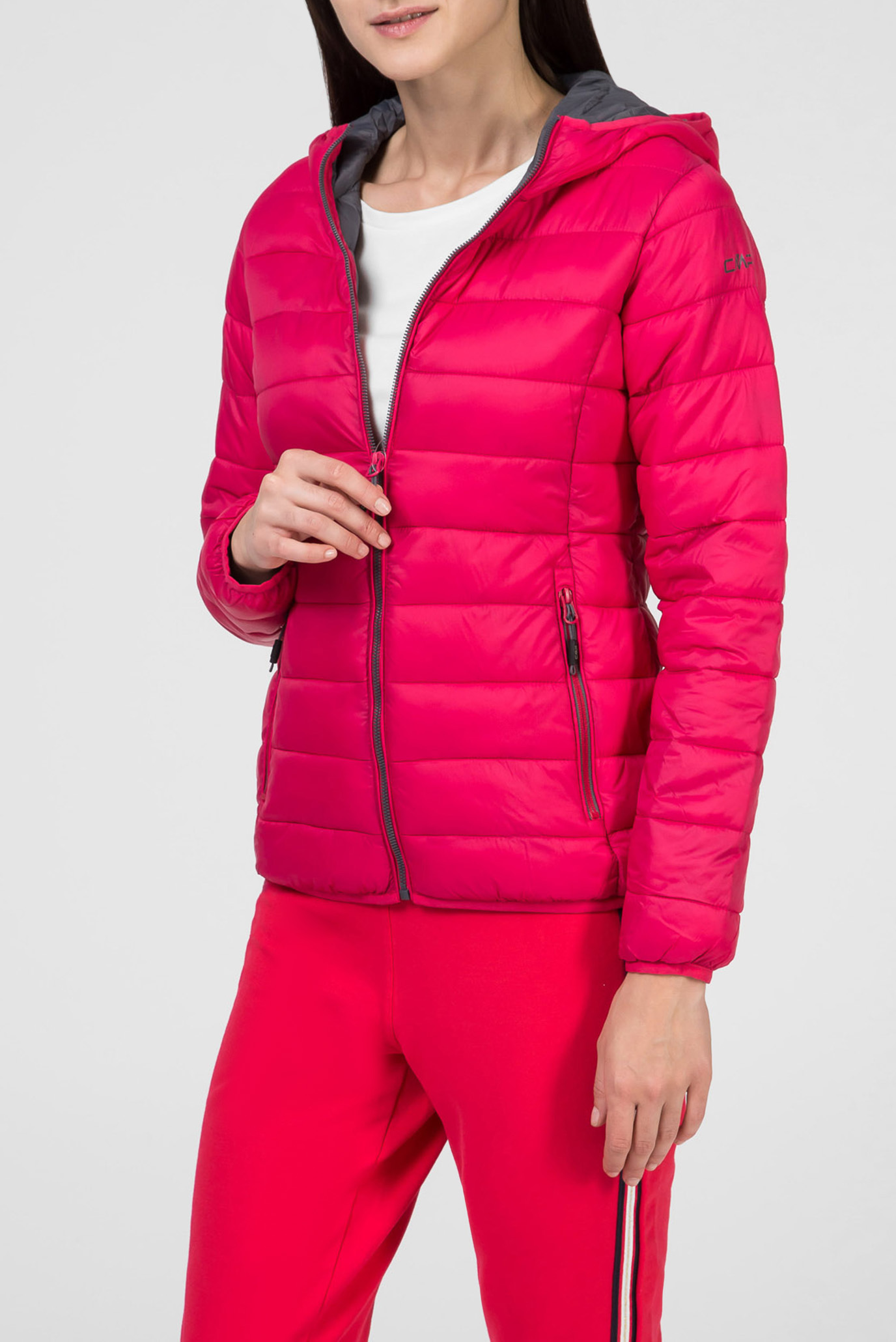 Женская розовая куртка 1