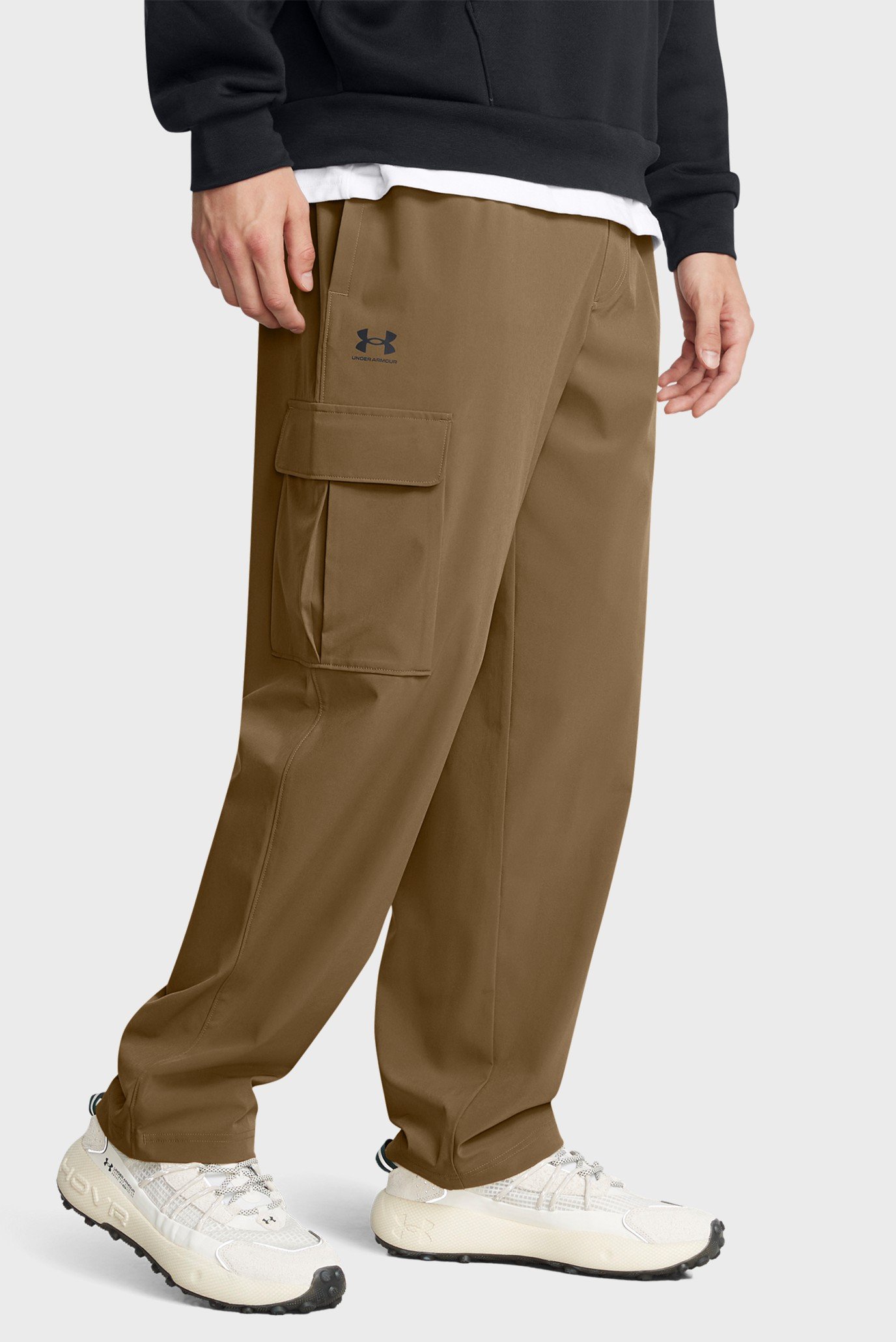 Чоловічі коричневі спортивні штани UA Vibe Woven Cargo Pants 1