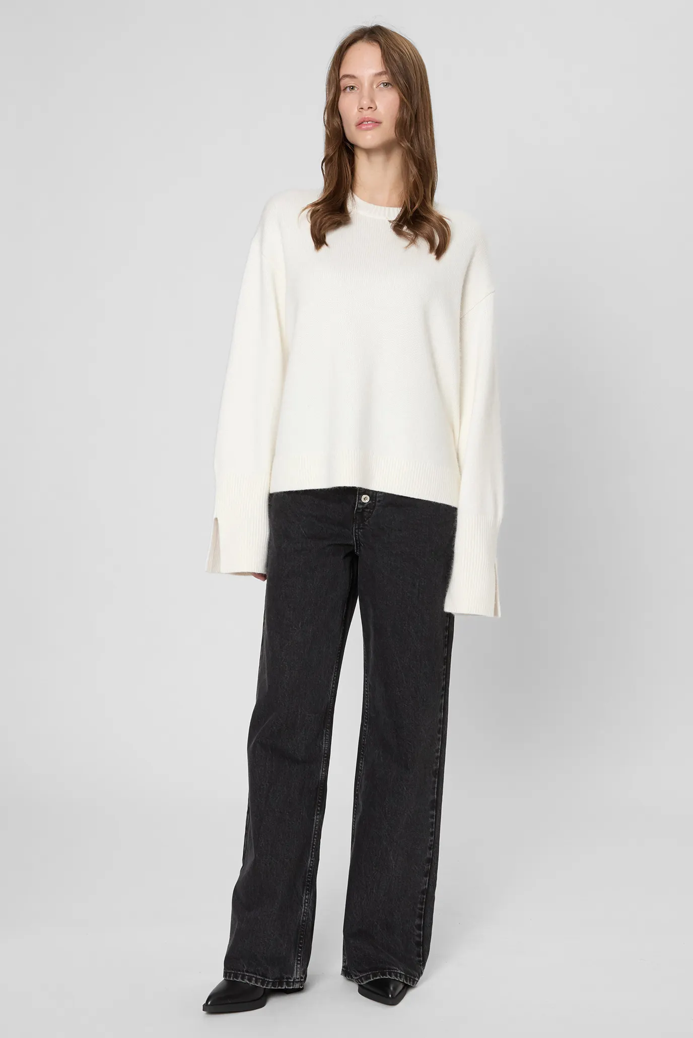 Жіночий білий джемпер 5