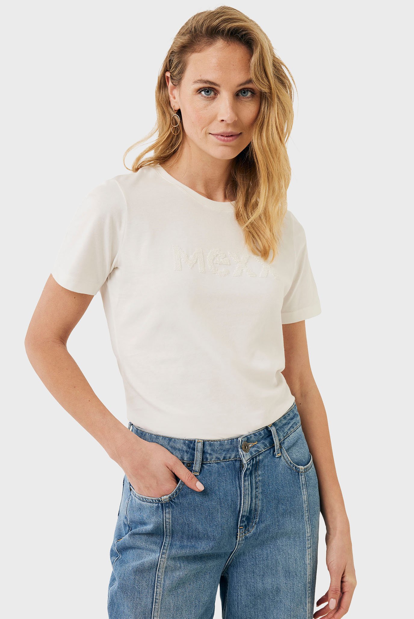 Женская белая футболка Sequins slim fit t-shirt Белый L Mexx MF007802551W Женская белая футболка Sequins slim fit t-shirt Белый L Mexx MF007802551W