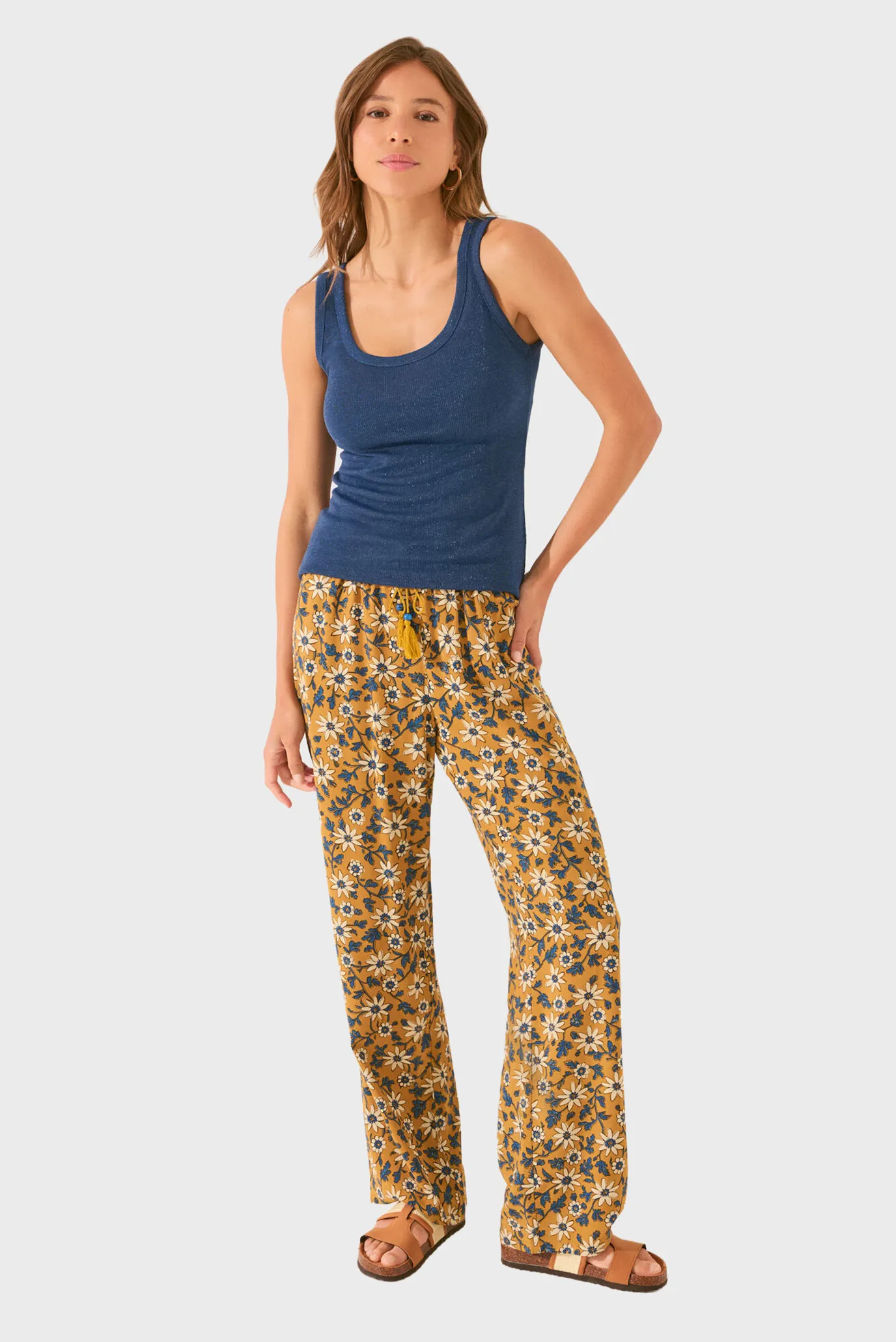 Женская синяя майка 2