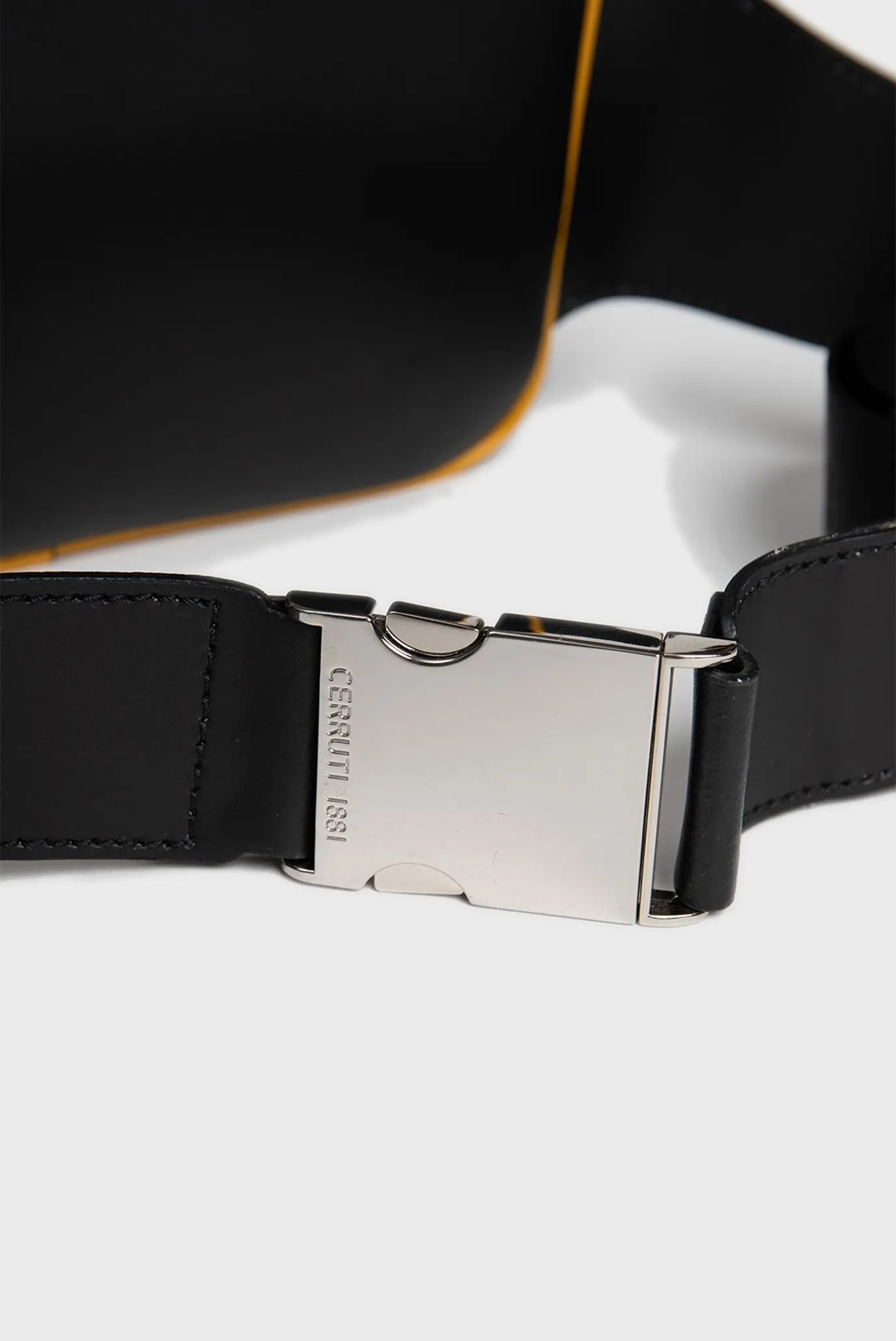 Чоловіча чорна шкіряна поясна сумка 5