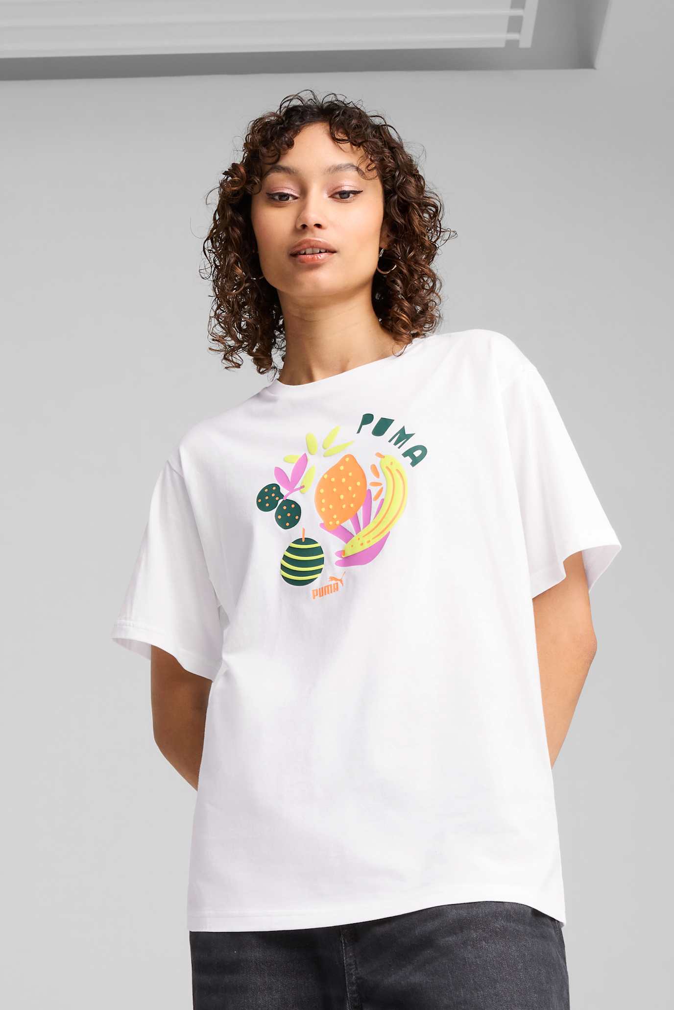 Жіноча біла футболка GRAPHICS Relaxed Fruity Tee Women 1