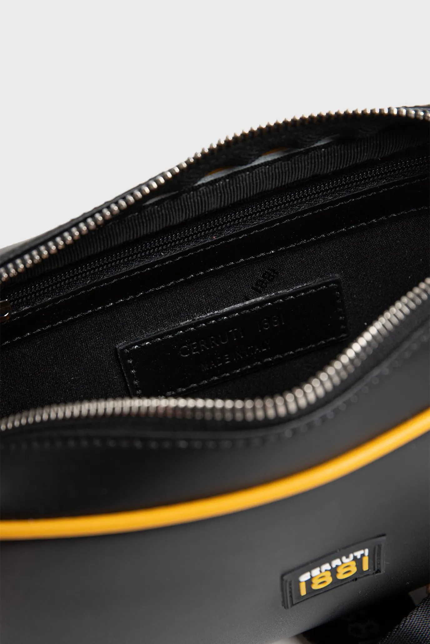 Чоловіча чорна шкіряна поясна сумка 6