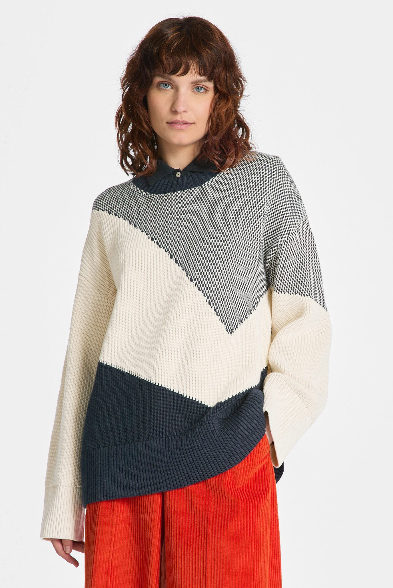 Женский свитер COLOUR BLOCK COTTON C-NECK 1